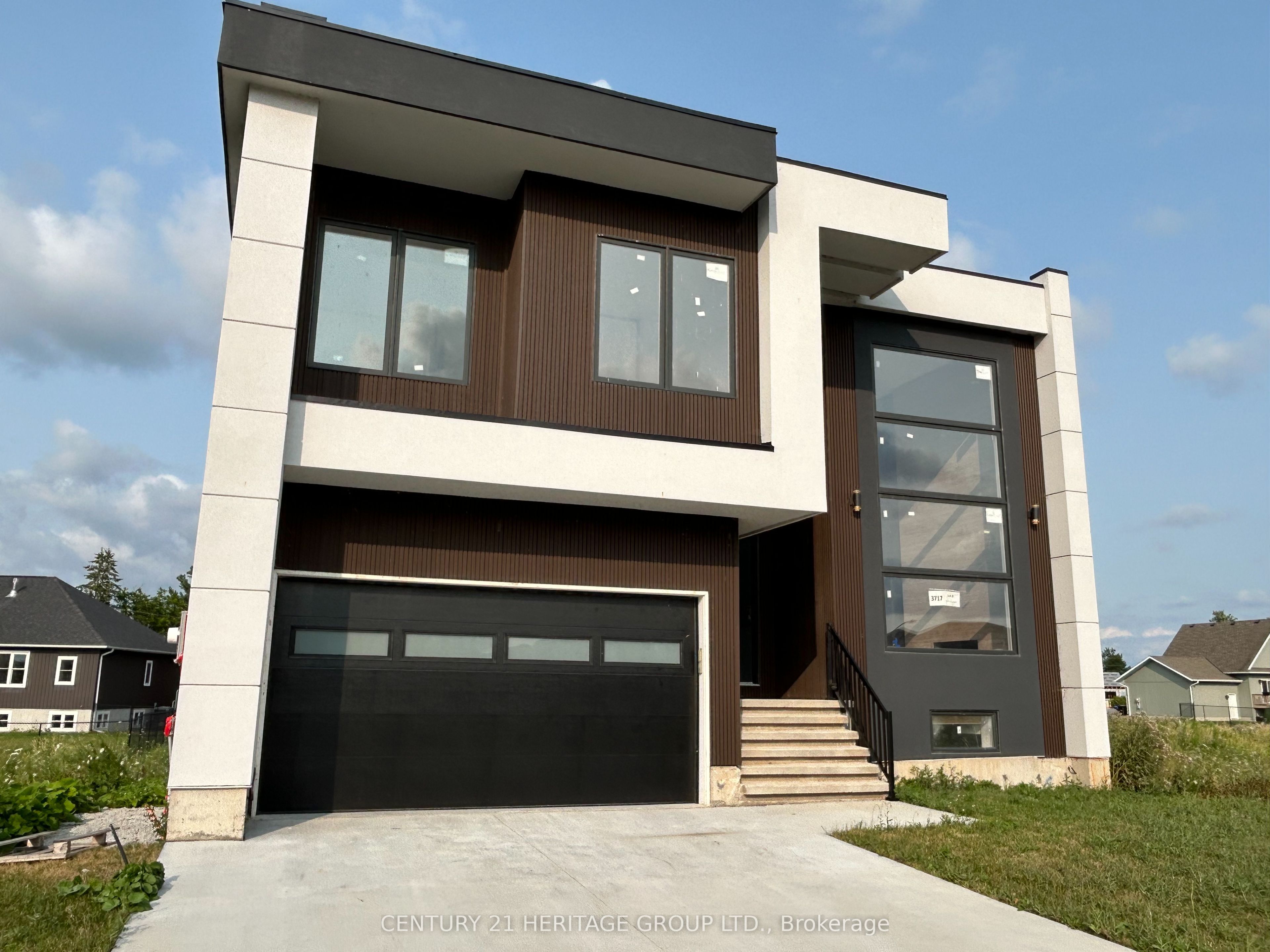 3717 Lakepoint Drive, Severn 1
