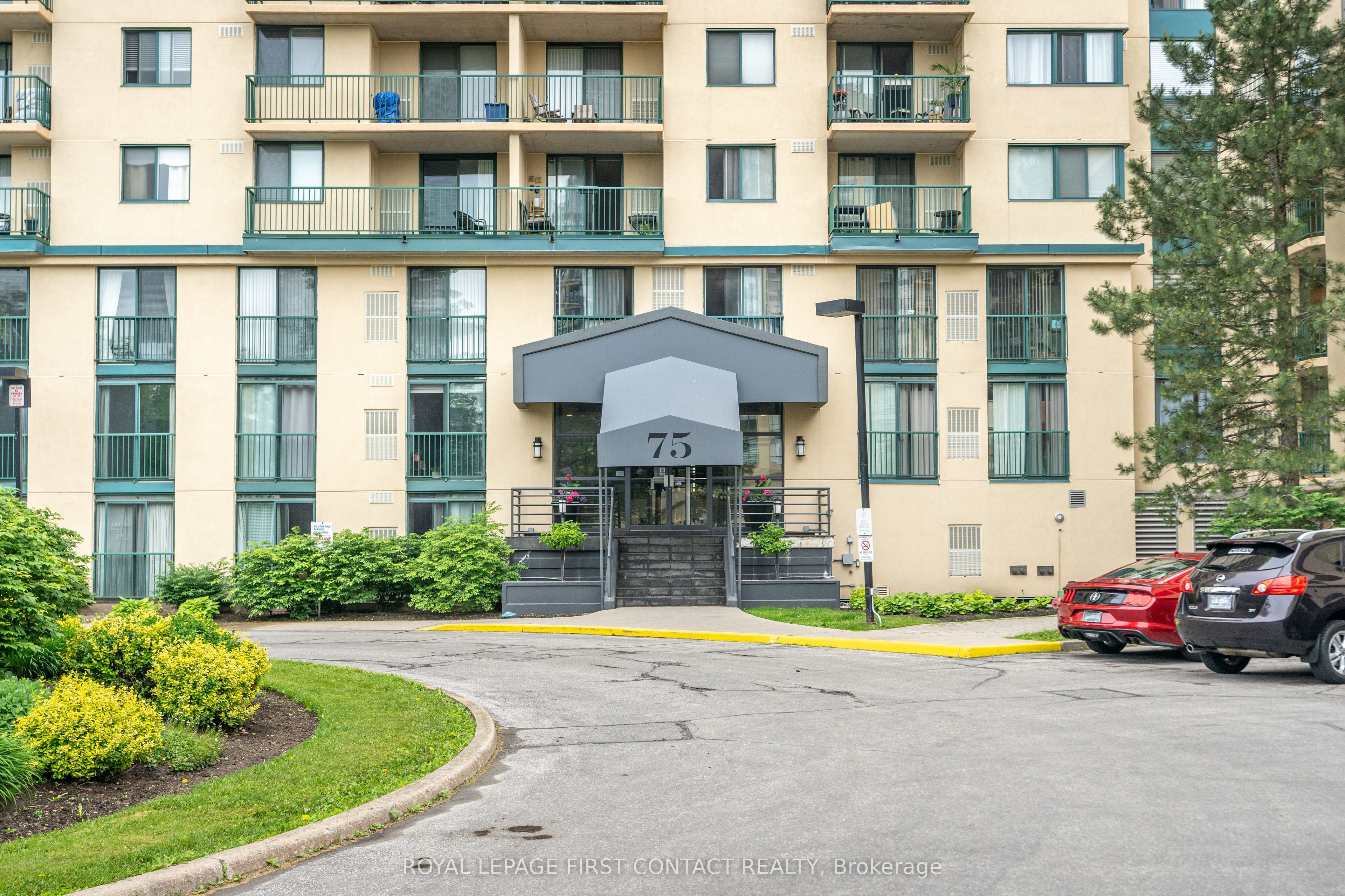 Unit 1504 - 75 Ellen Street, Barrie 2