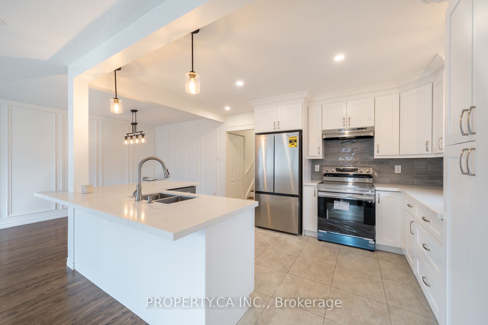 24 Thorncrest Road, Barrie 4