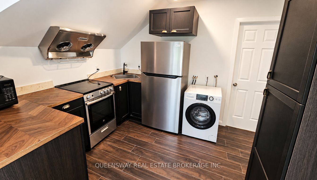 Unit 3 - 73 Mary Street, Barrie 5
