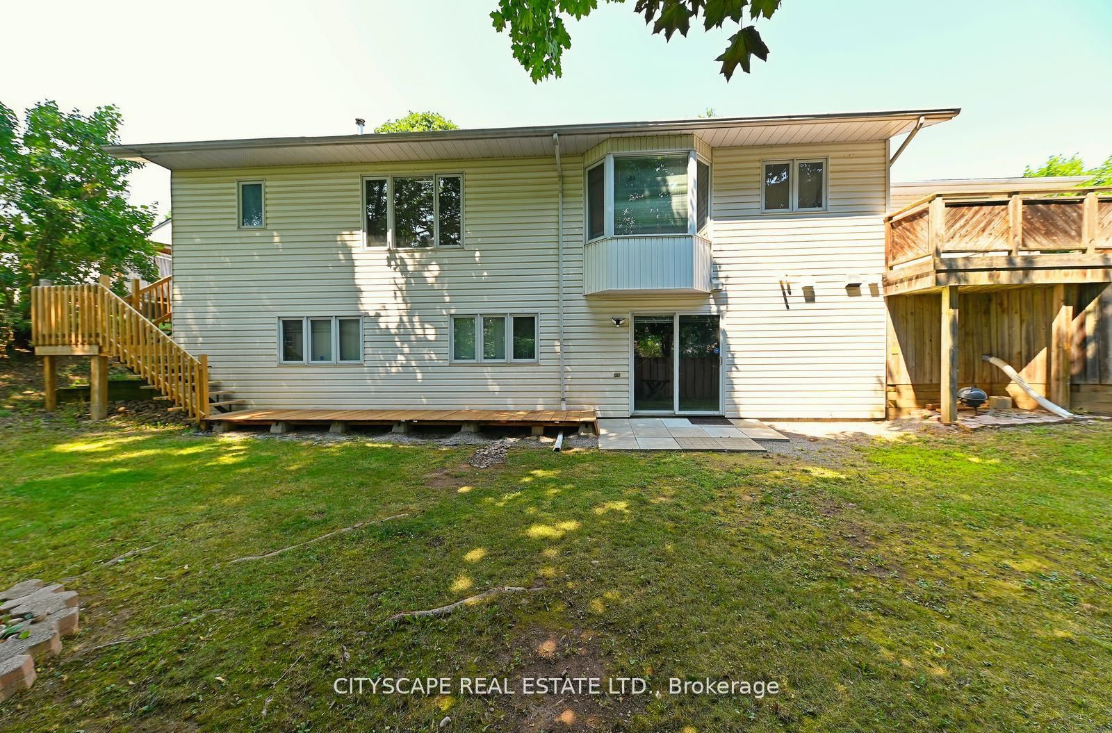 354 Plains Road W, Burlington 4