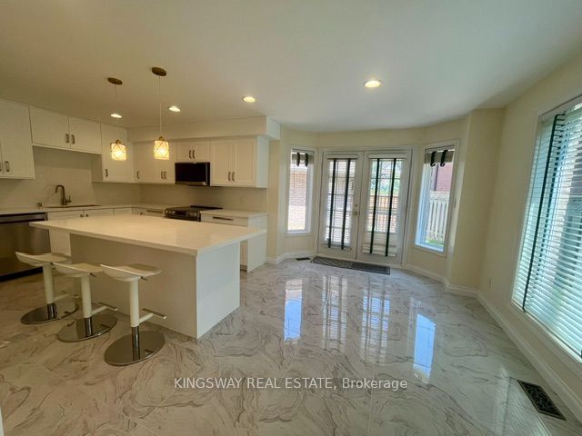 4040 Lookout Court, Mississauga 2