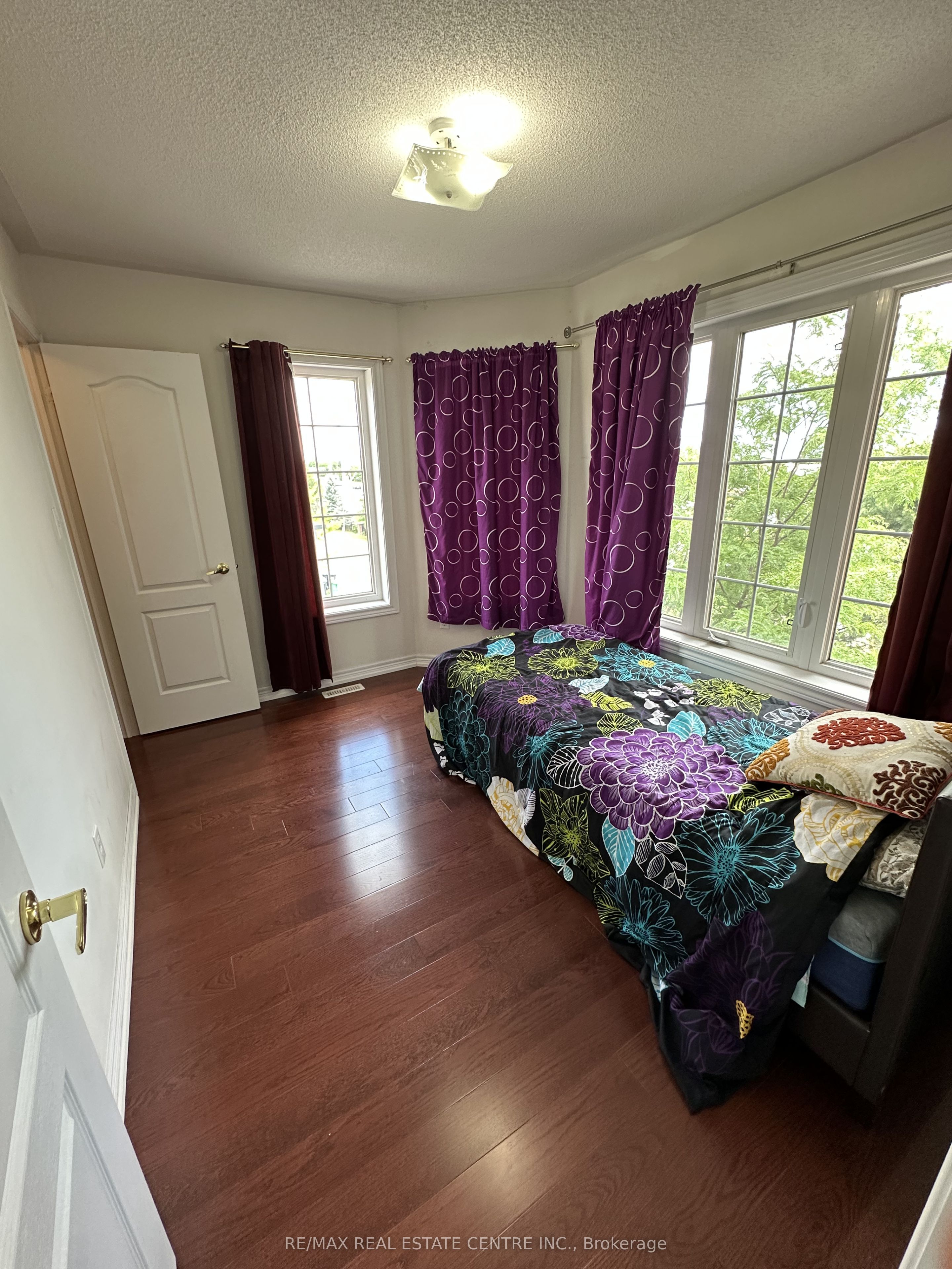 Unit 1A - 29 October Place, Brampton 2