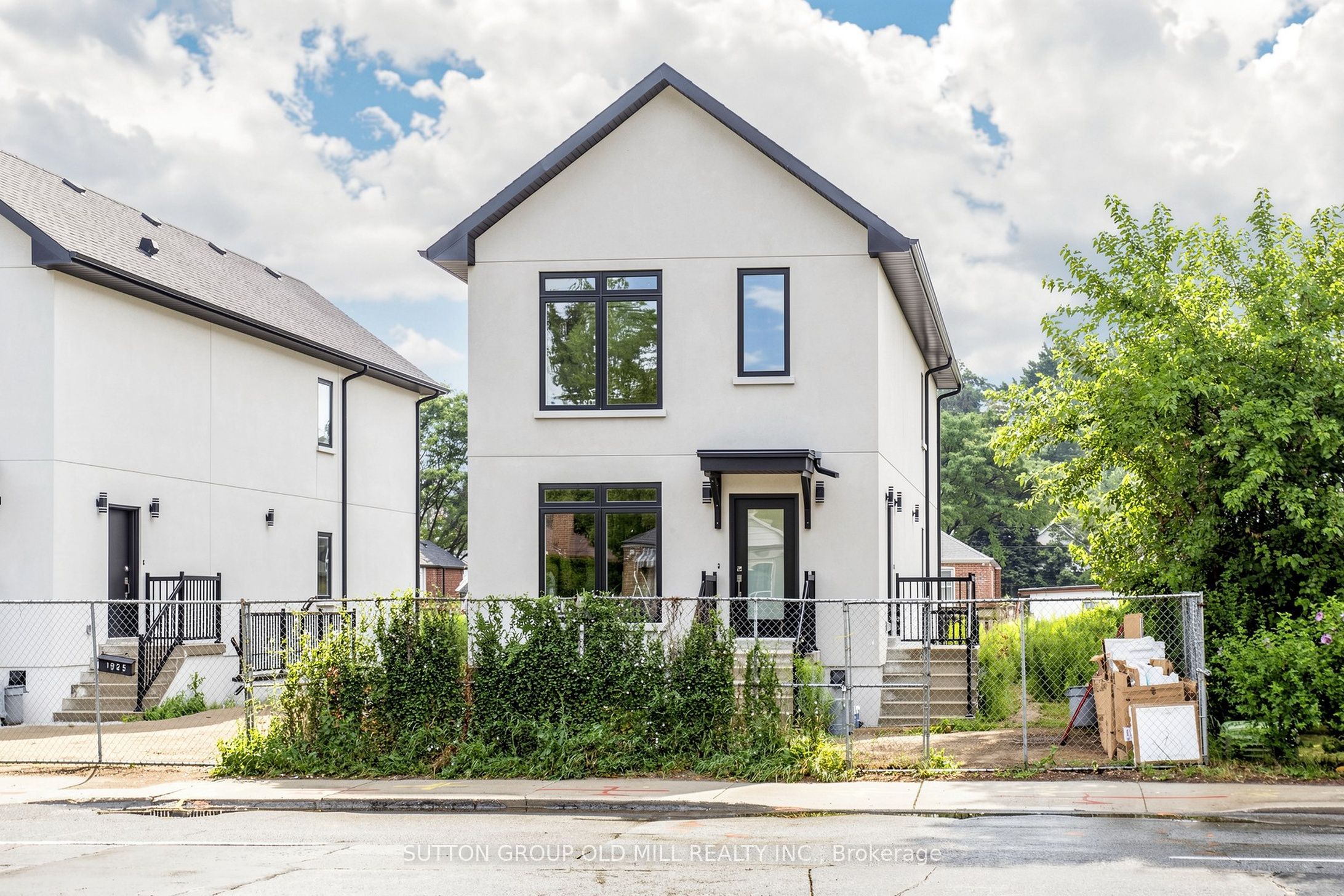 Unit 1 - 1925 Lawrence Avenue W, Toronto 3