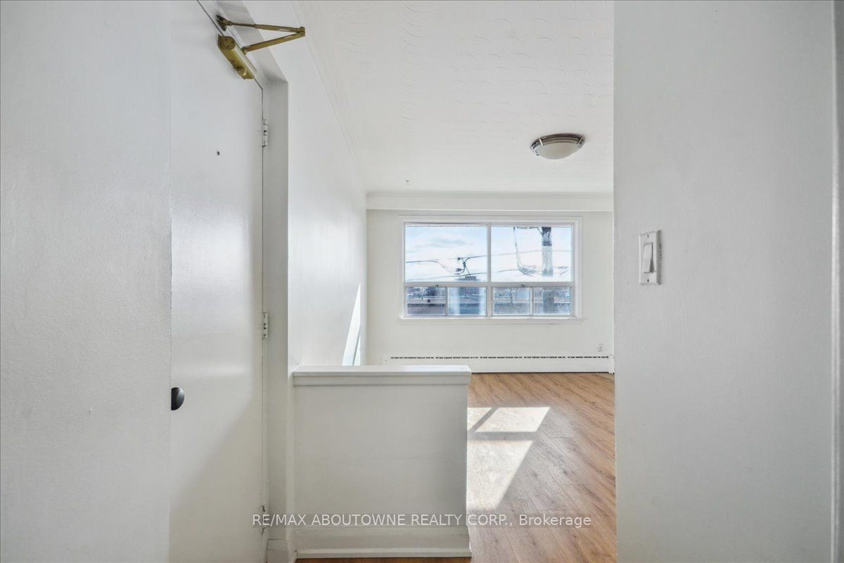 Unit 6 - 2 Wesley Street, Etobicoke 5
