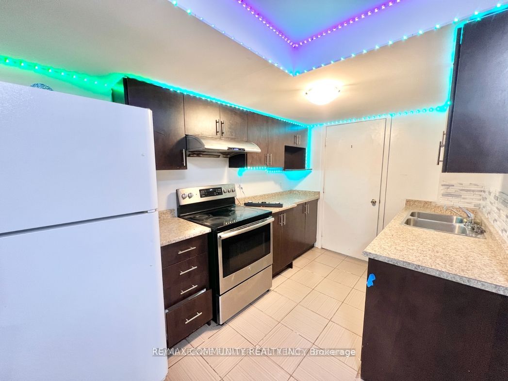 Unit Bsmt - 21 MIDVALE Road, Brampton 4