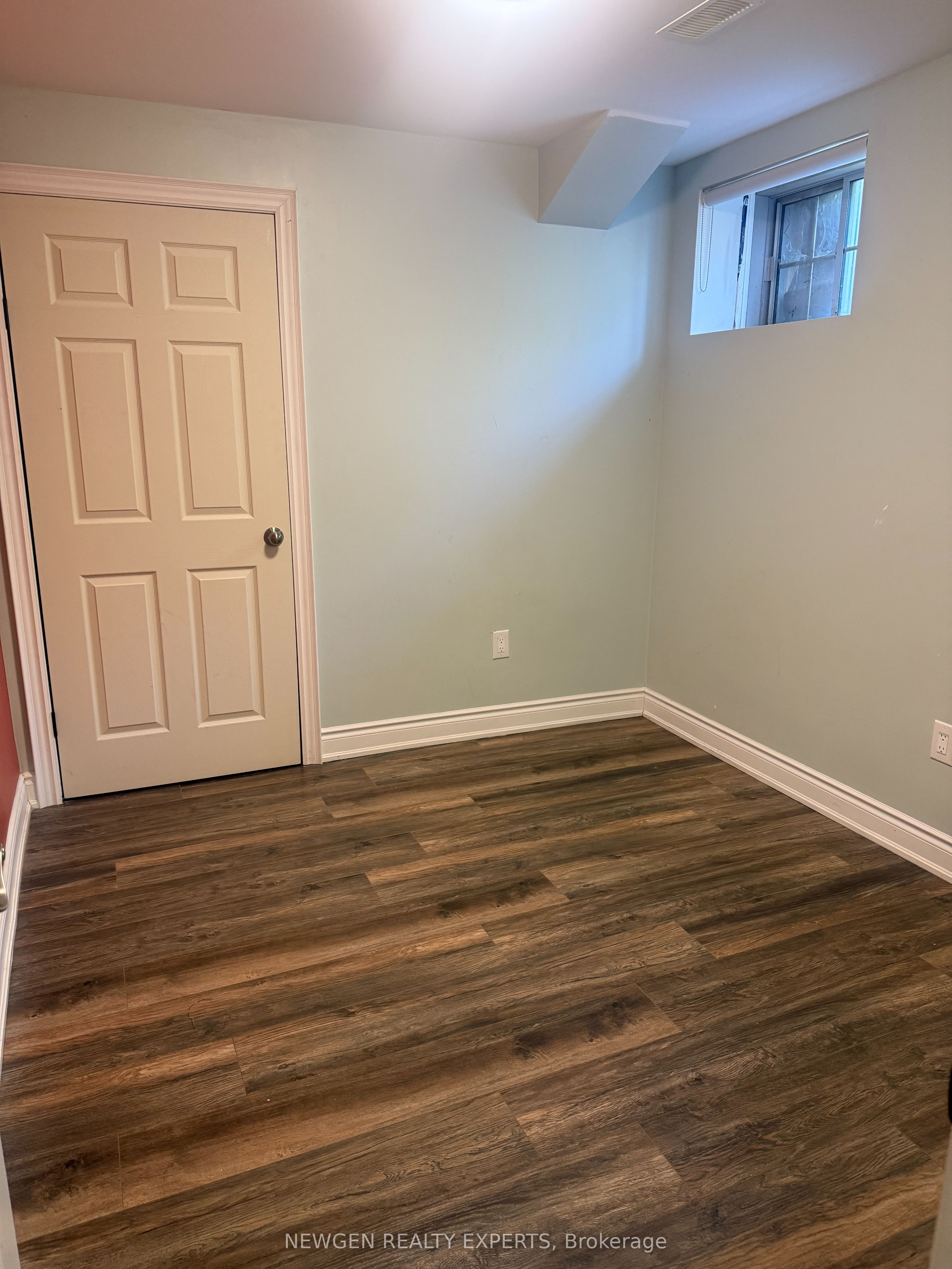 Unit Bsmnt - 23 Hawtrey Road, Brampton 5