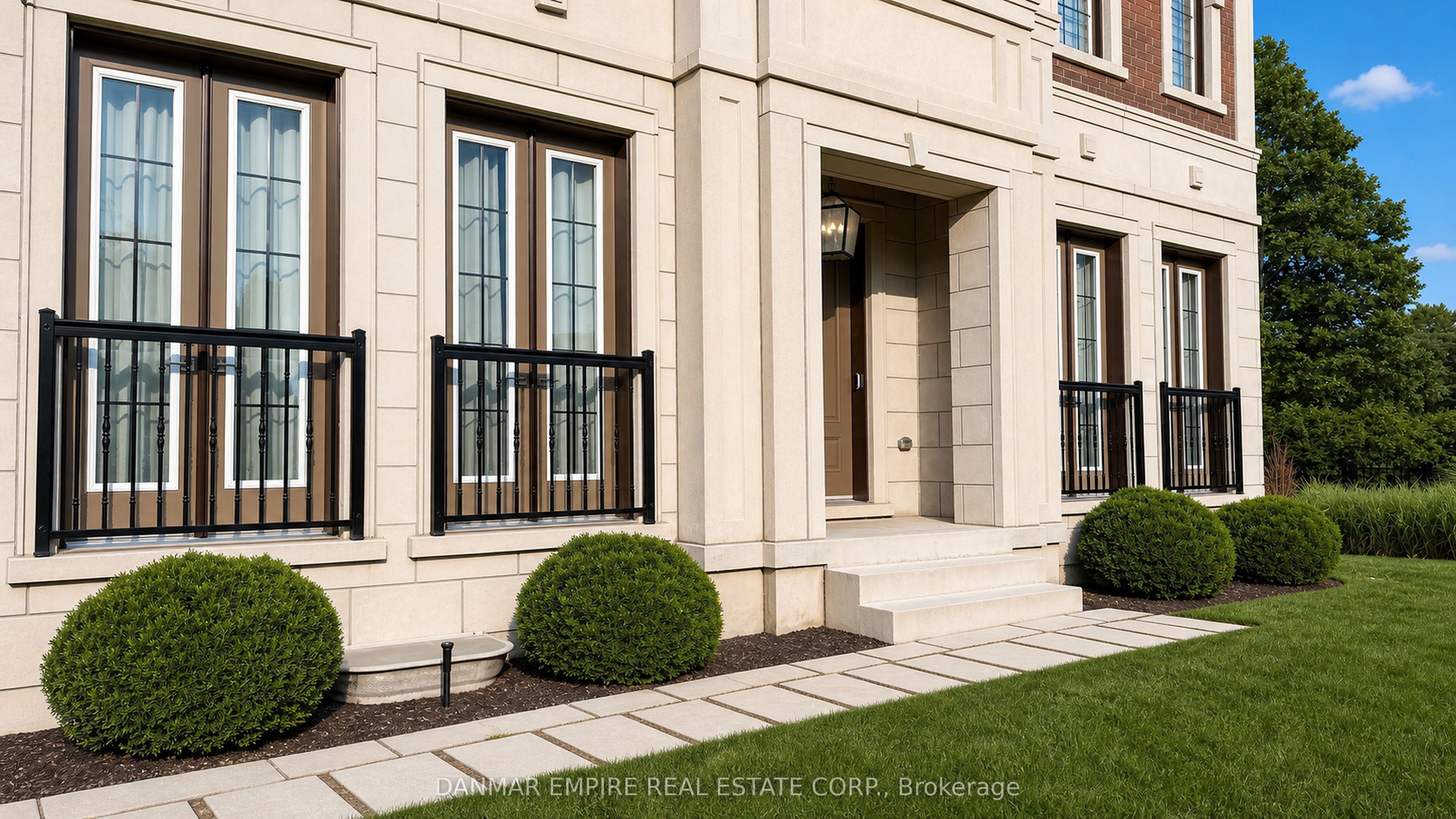 2193 Grayson Green Court, Oakville 2
