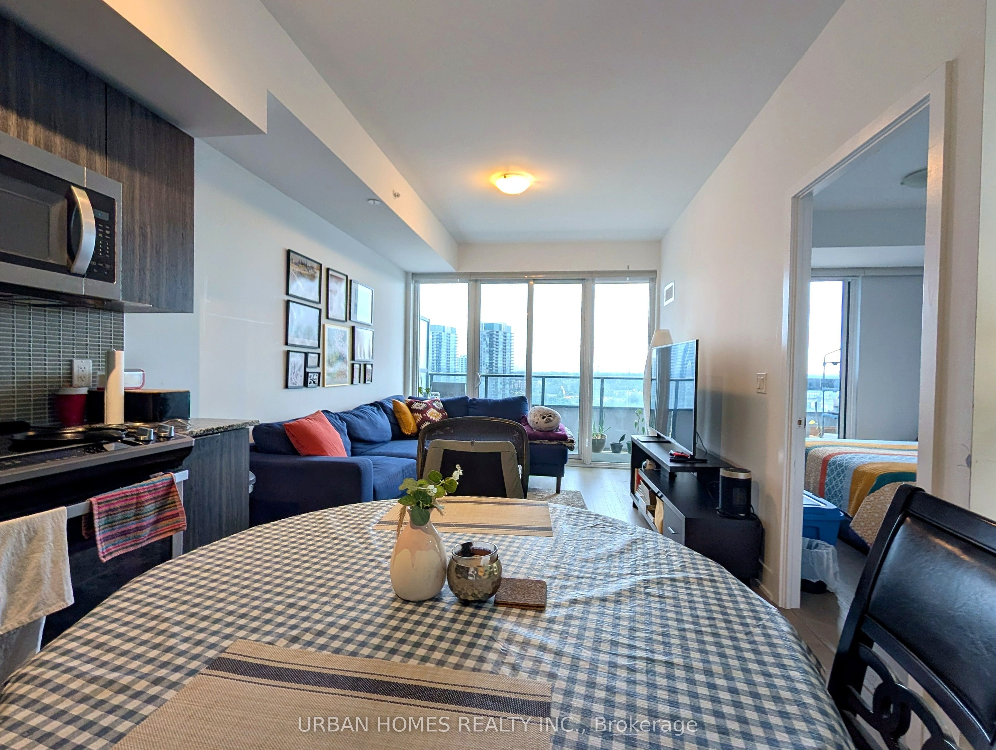 Unit 1512 - 30 Shore Breeze Drive, Etobicoke 3