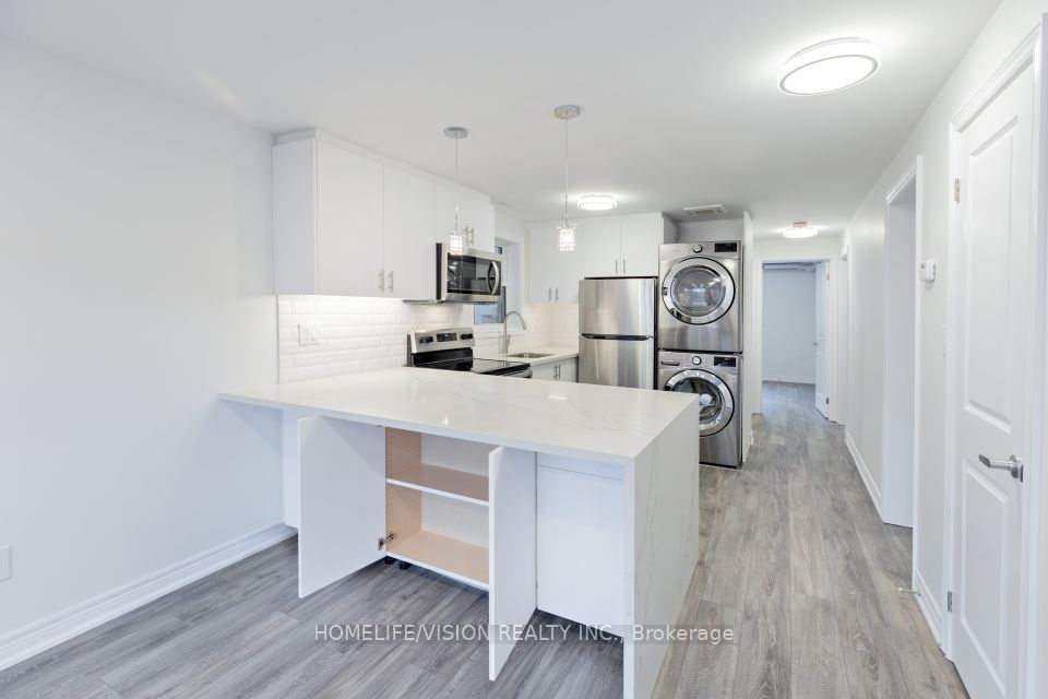 391 Royal York Road, Etobicoke 3