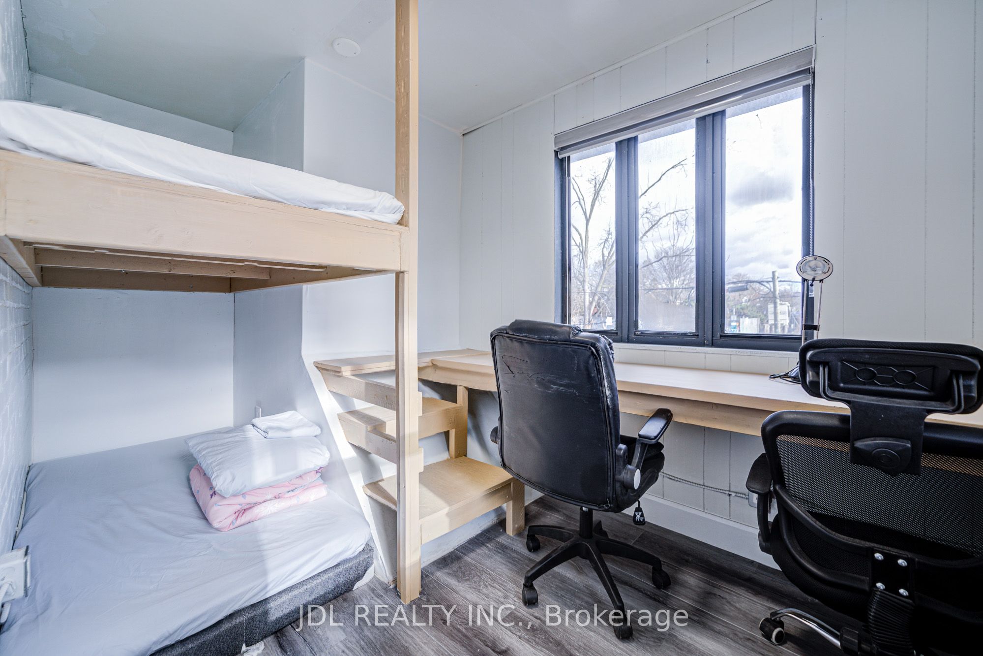 Unit 6 - 5 Sorauren Avenue, Toronto 5