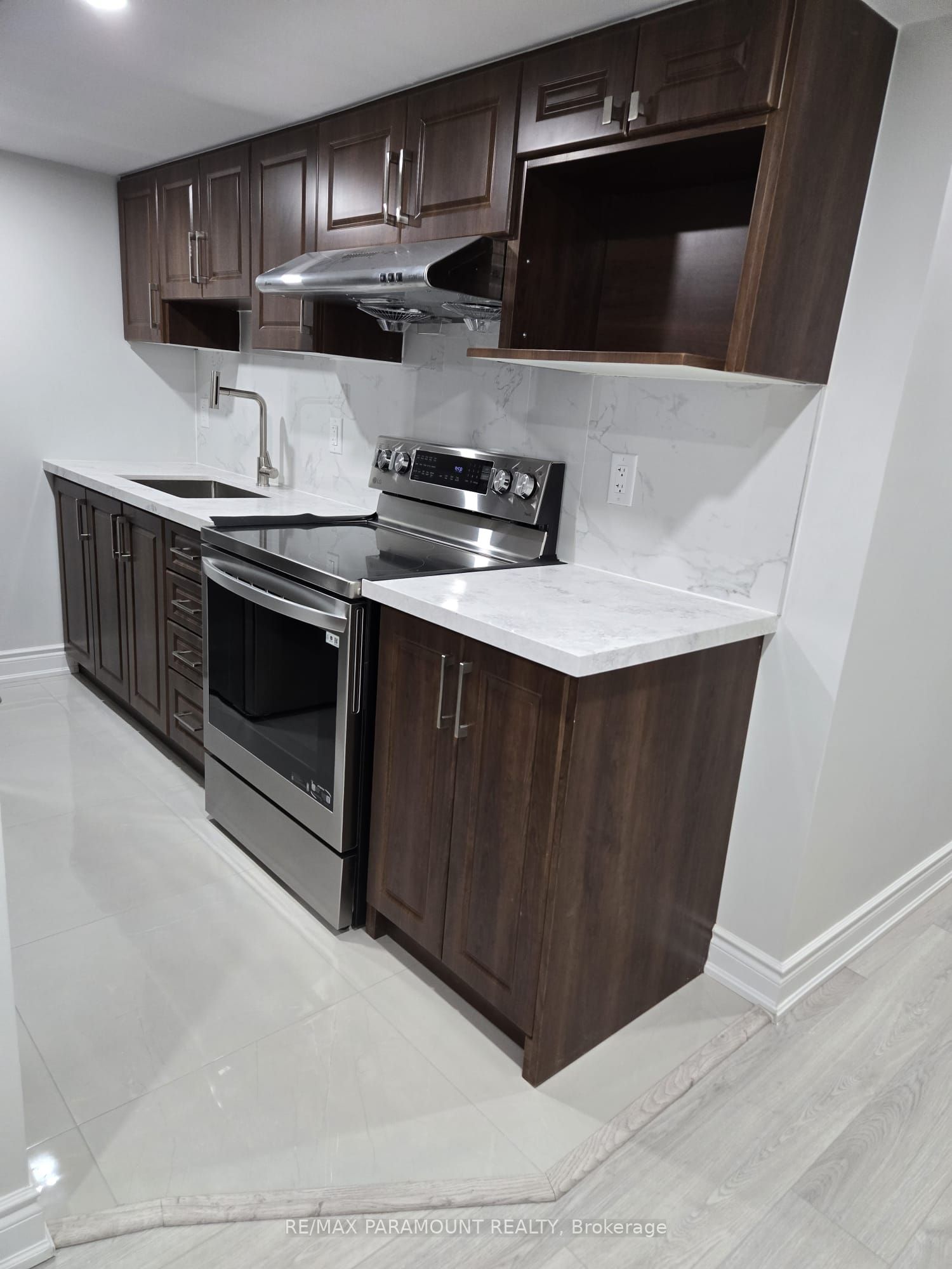 Unit Basement - 81 Leadenhall Road, Brampton 5