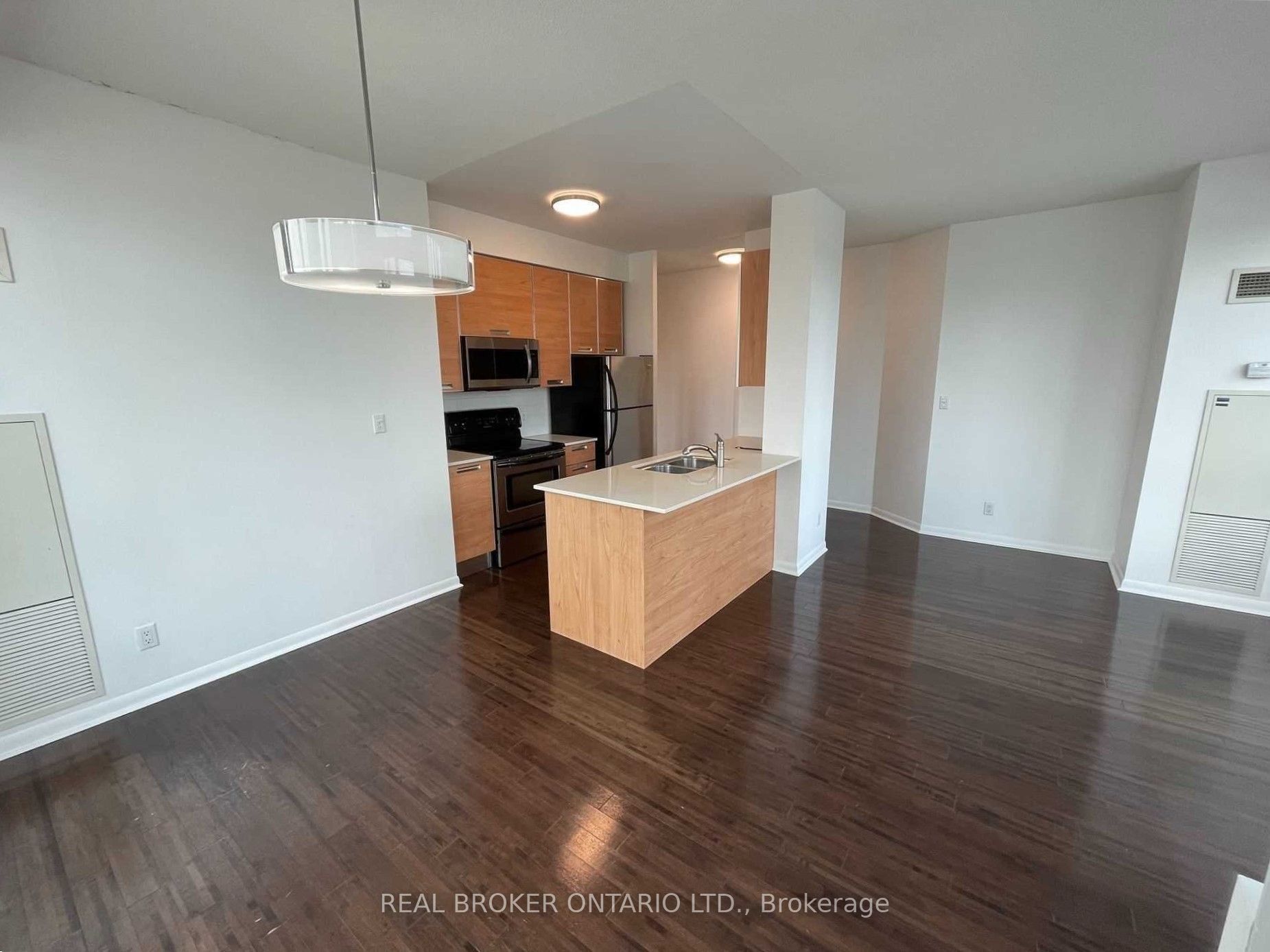Unit 318 - 3391 Bloor Street W, Etobicoke 2