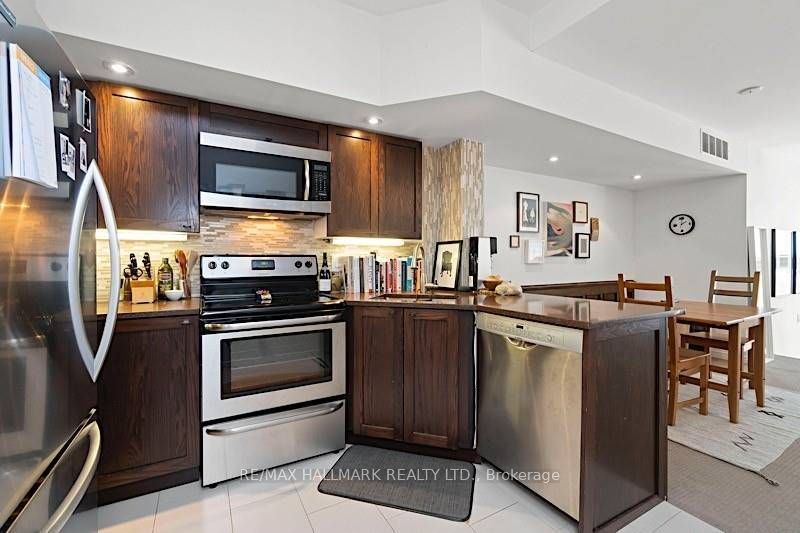 Unit Main - 228 Pacific Avenue, Toronto 2