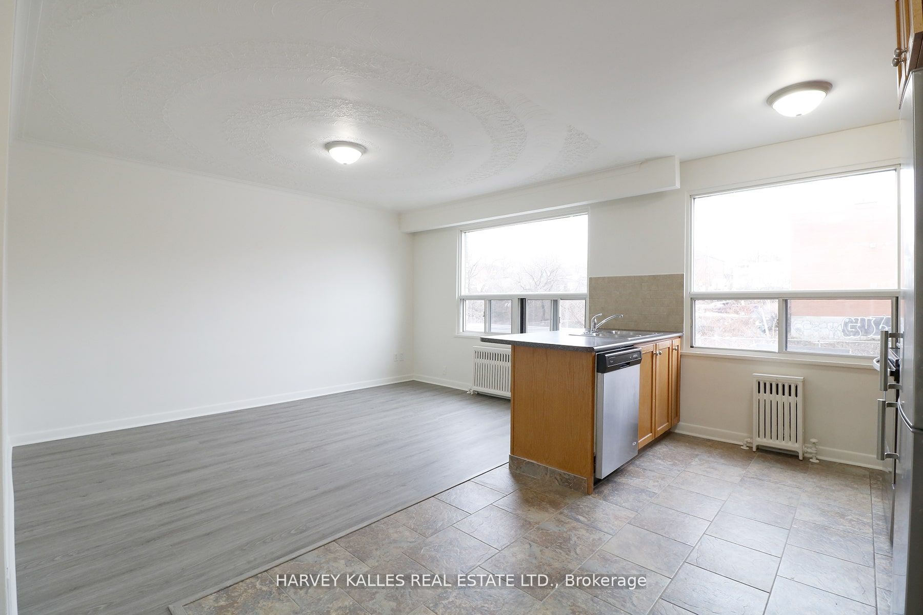 Unit 209 - 500 Gilbert Avenue, Toronto 3