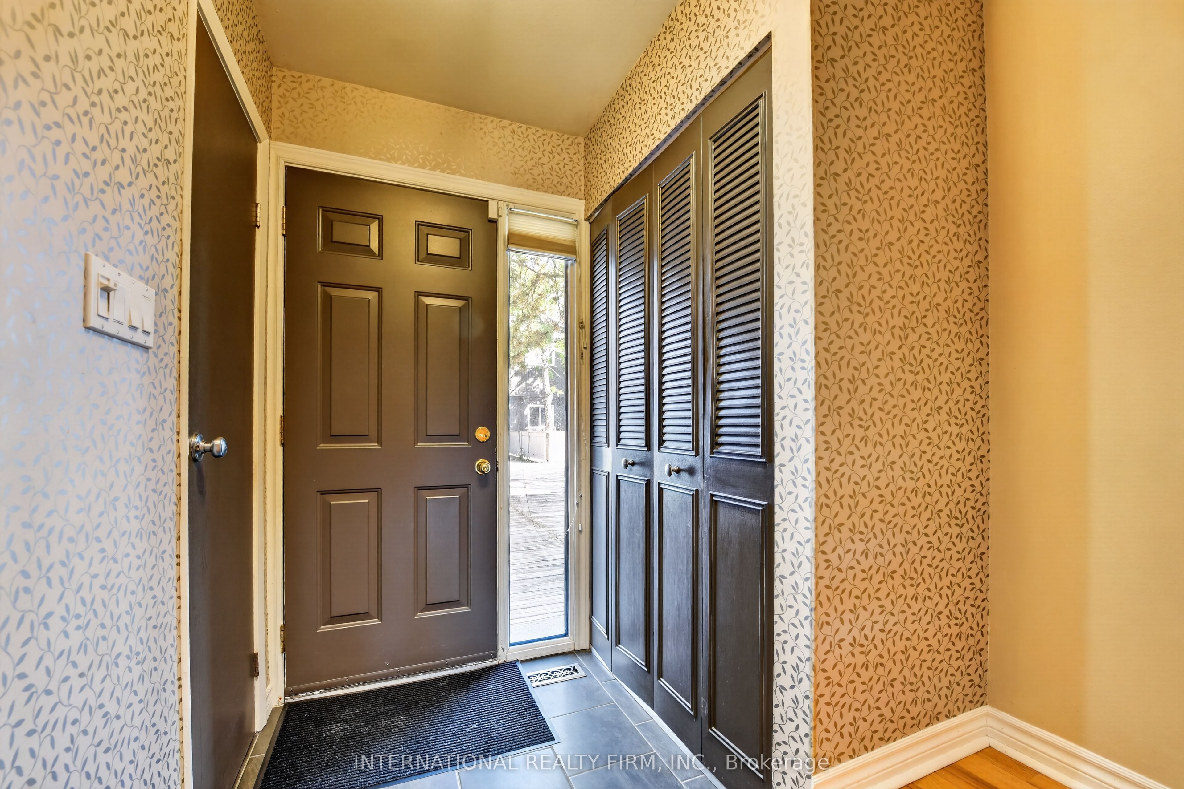 Unit 15 - 6855 Glen Erin Drive, Mississauga 2