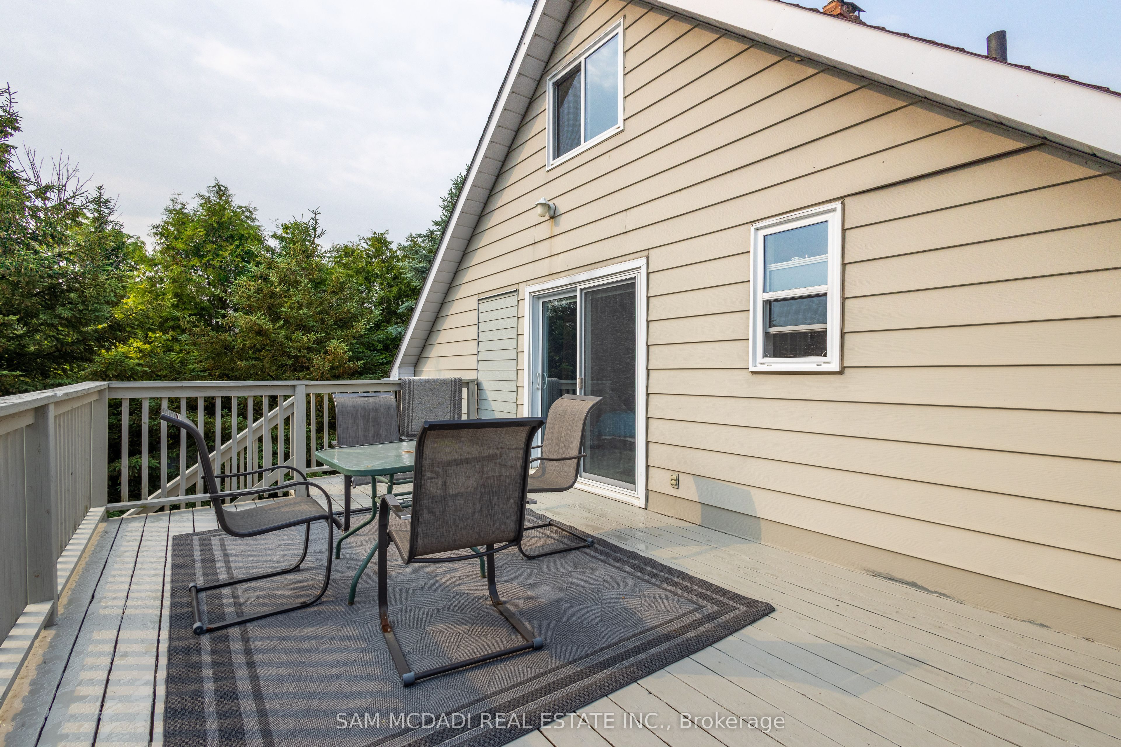Unit Upper - 14011 Trafalgar Road, Halton Hills 1