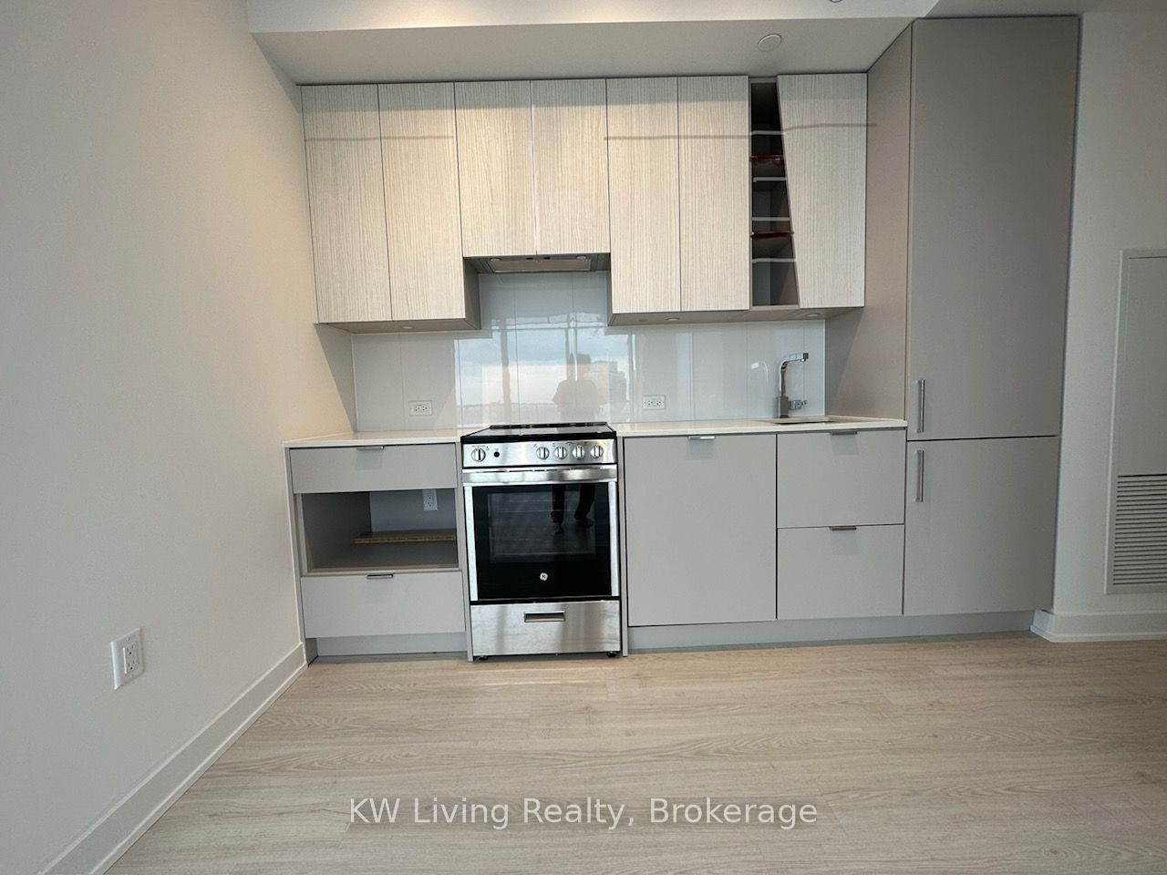 Unit 2204 - 3883 Quartz Road, Mississauga 3