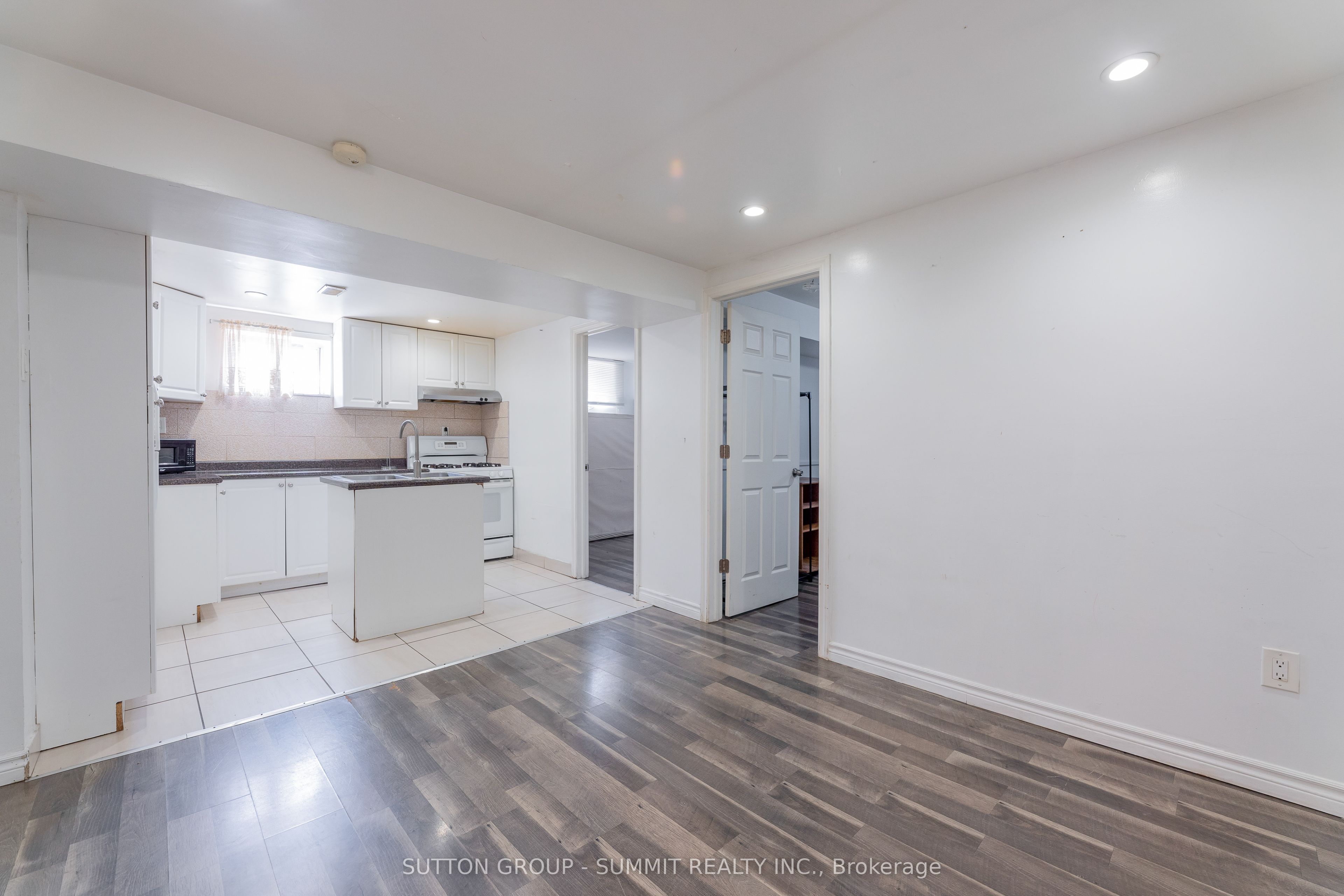 29 Yatescastle, North York 3