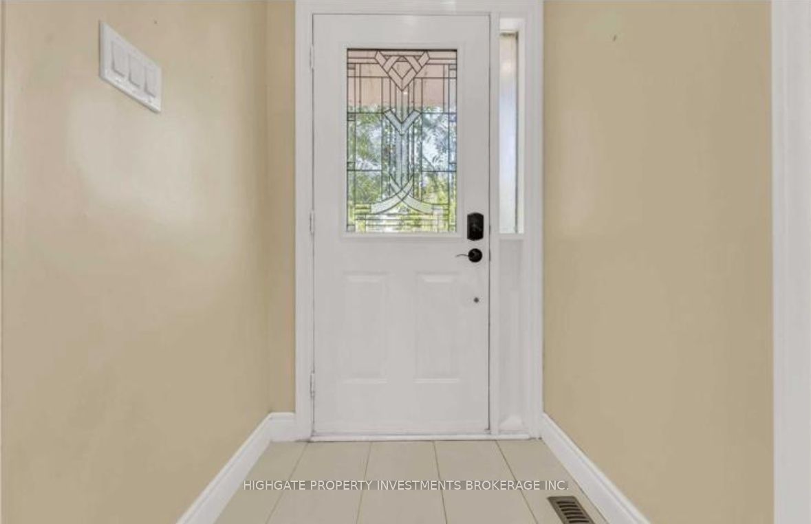 Unit Main - 36 Reigate Avenue, Brampton 2