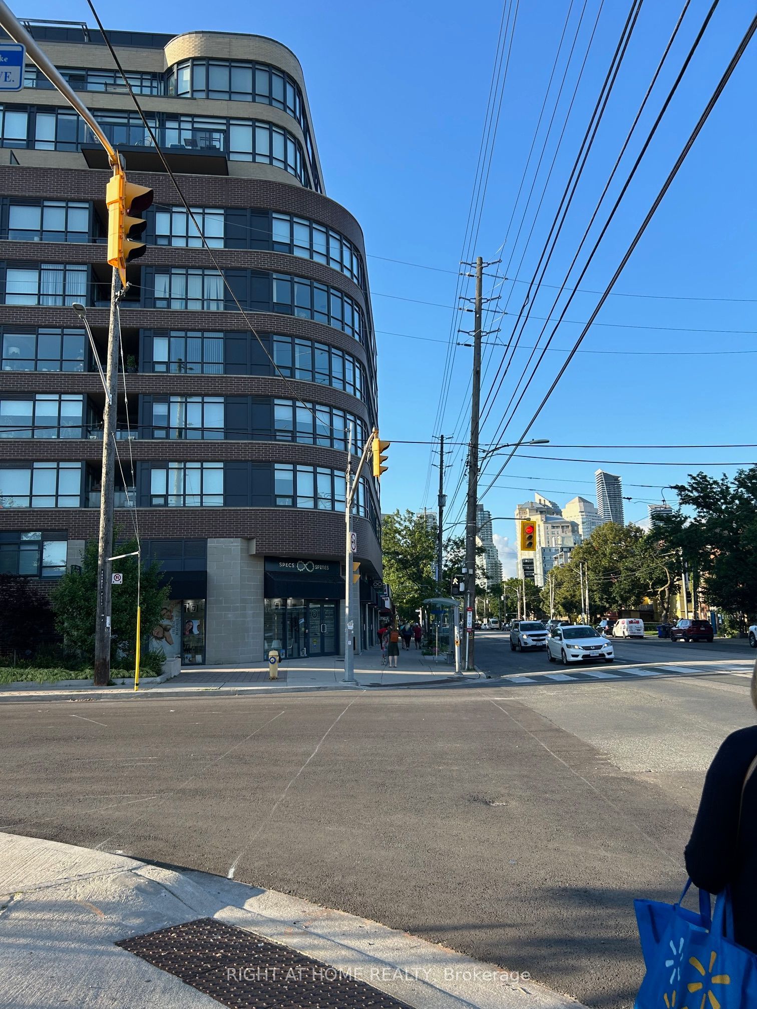 Unit 810 - 11 Superior Avenue, Etobicoke 2
