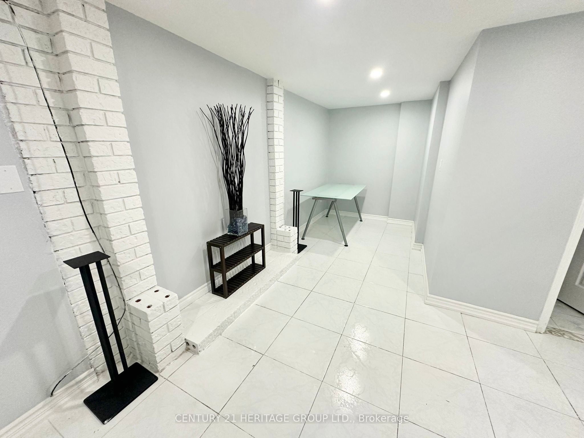 Unit Lower - 32 Histon Crescent, Brampton 5