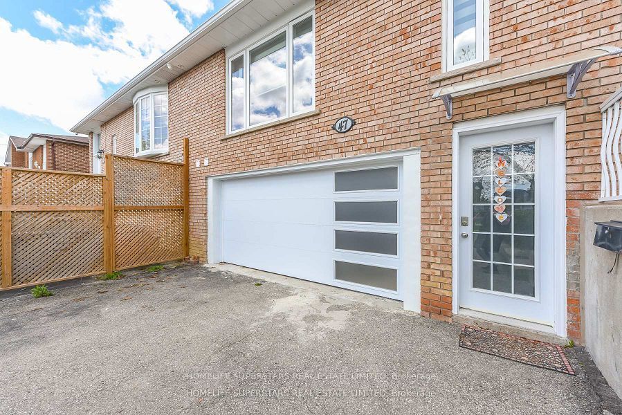 Unit Basement - 47 Jade Crescent, Brampton 2