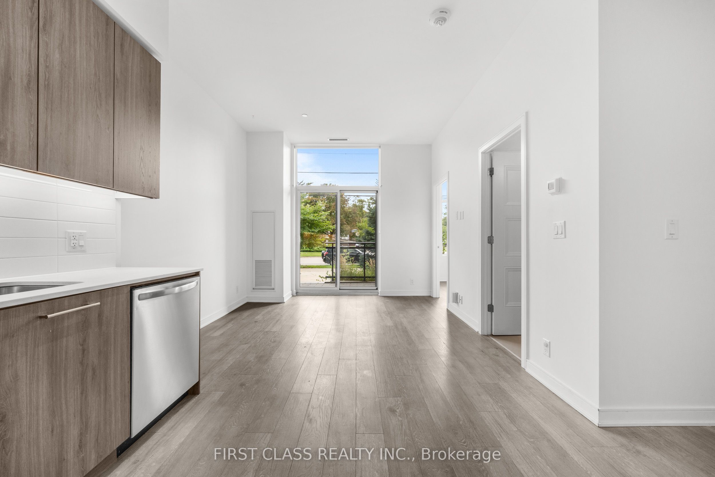 Unit 110 - 1 Neighbourhood Lane, Etobicoke 4