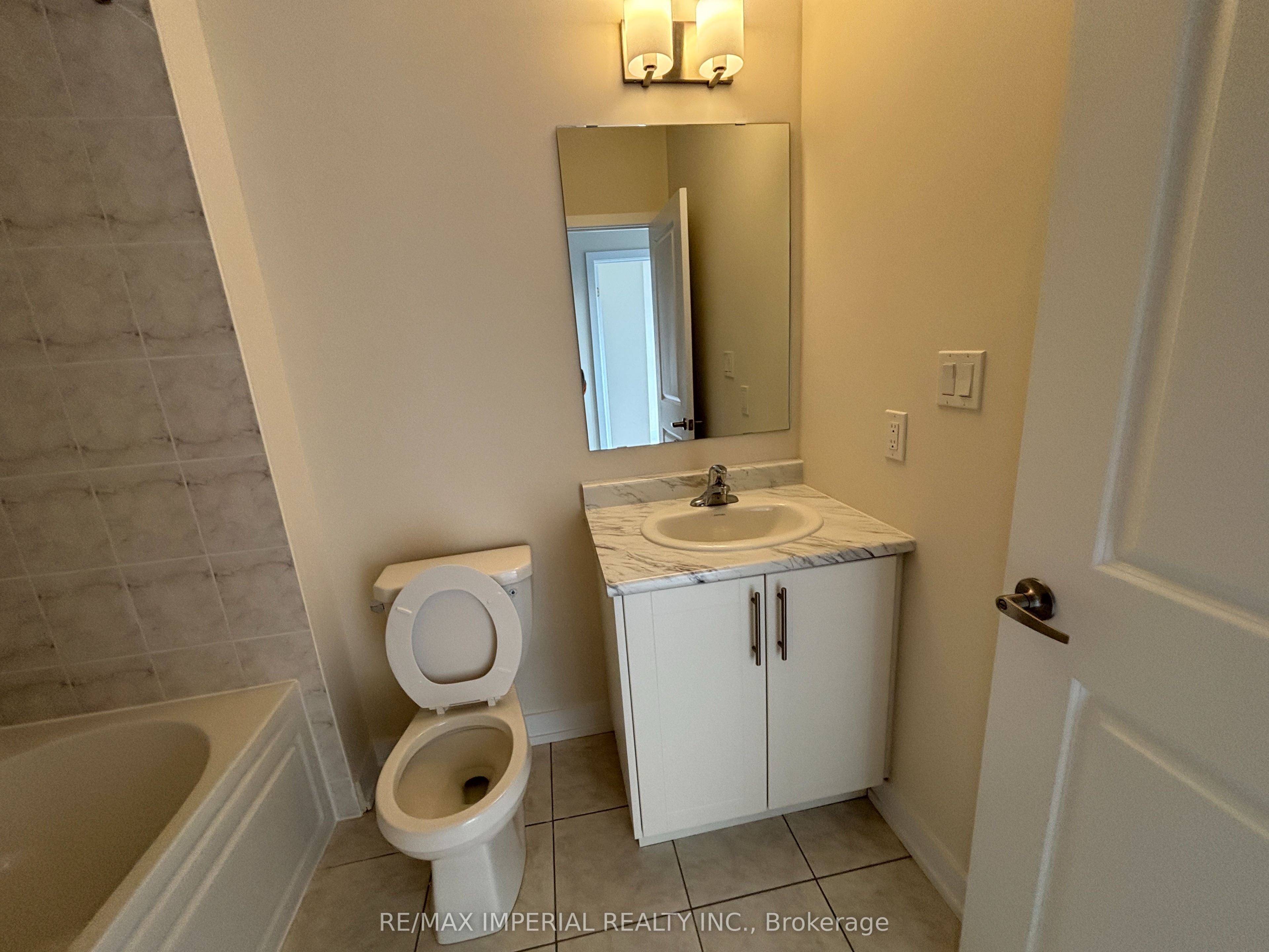 3085 Welsman Gardens, Oakville 5