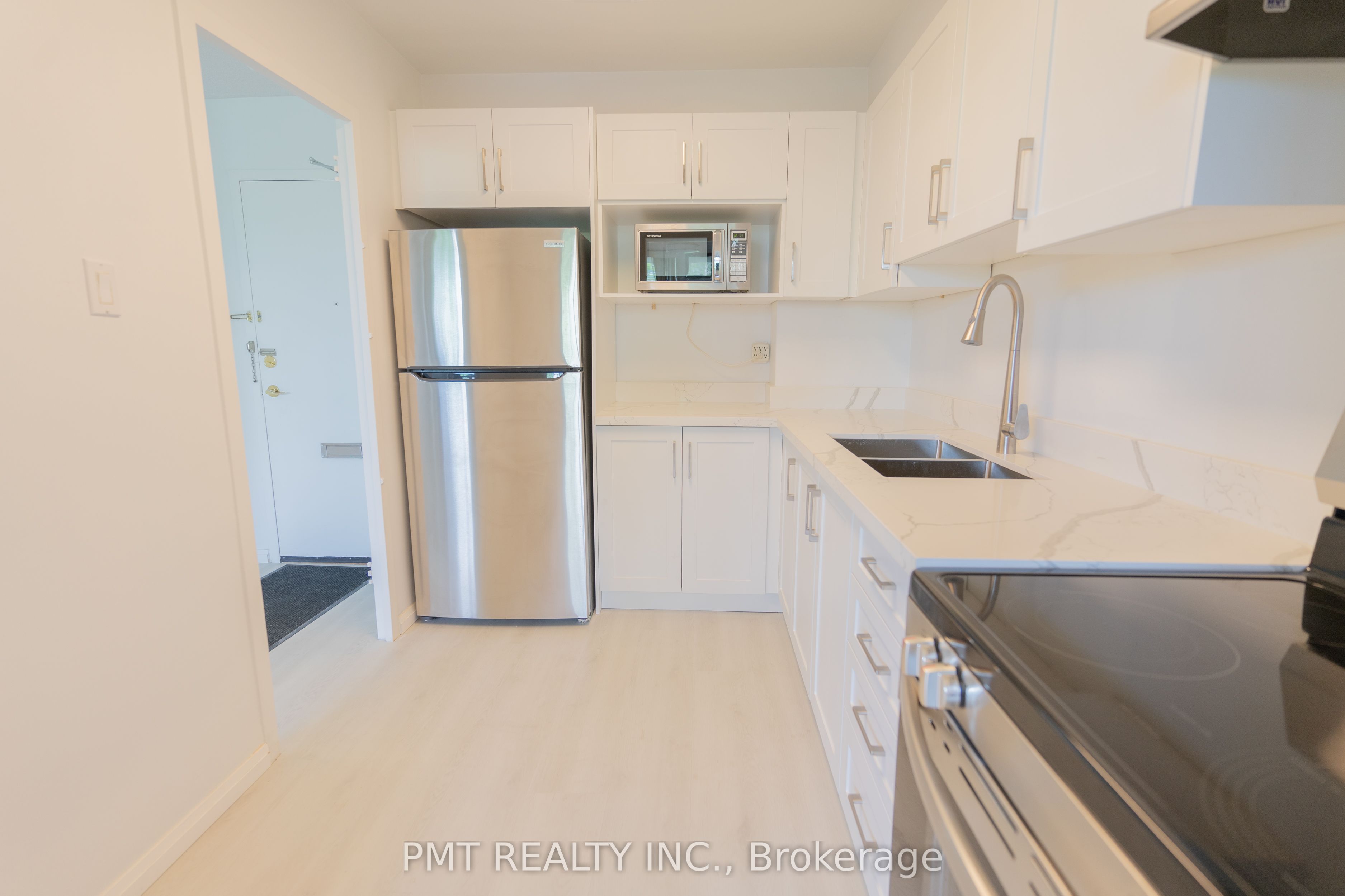 Unit 305 - 1455 Lawrence Avenue W, North York 2
