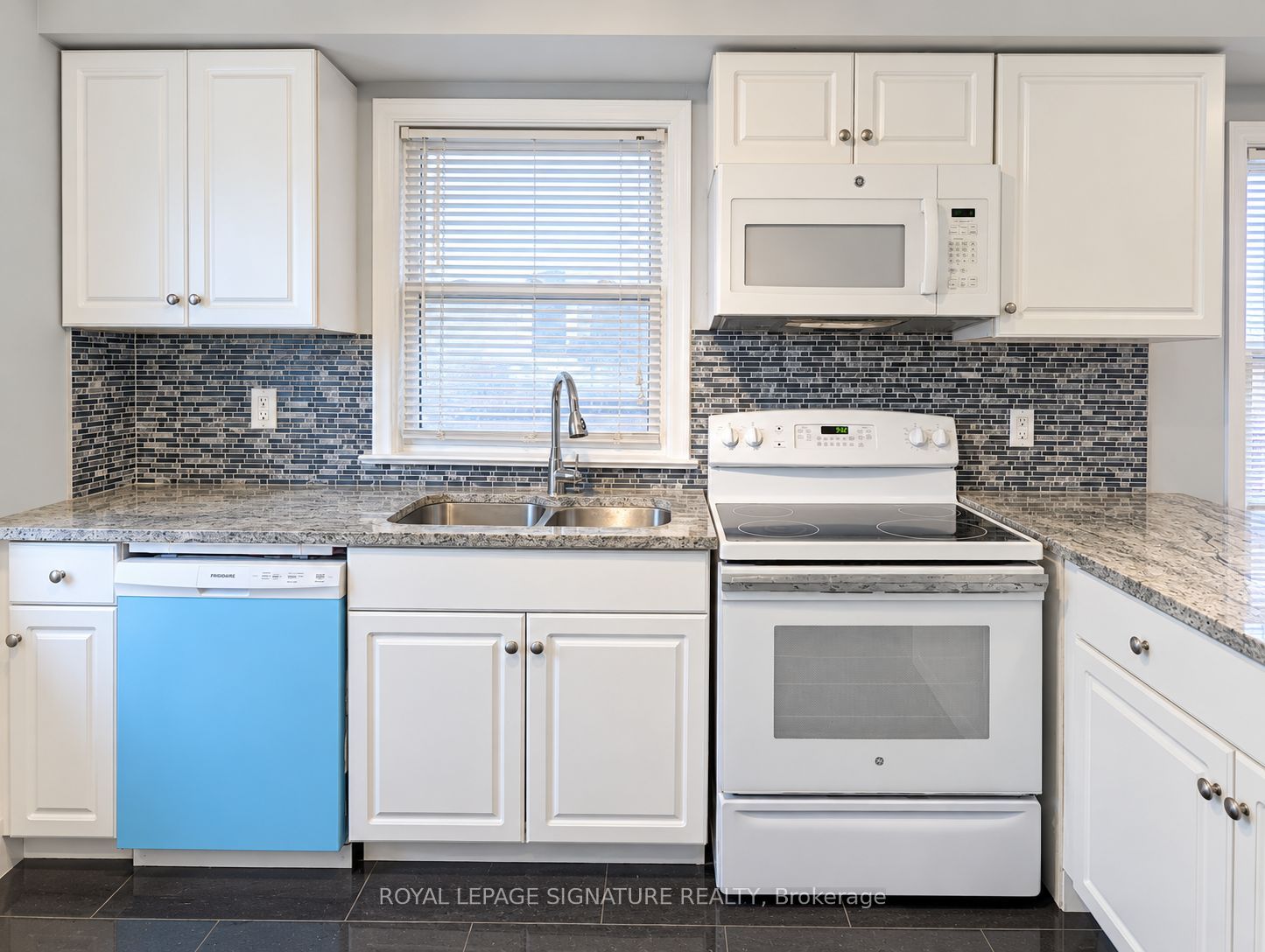 Unit 3 - 13 Wesley Street, Etobicoke 4