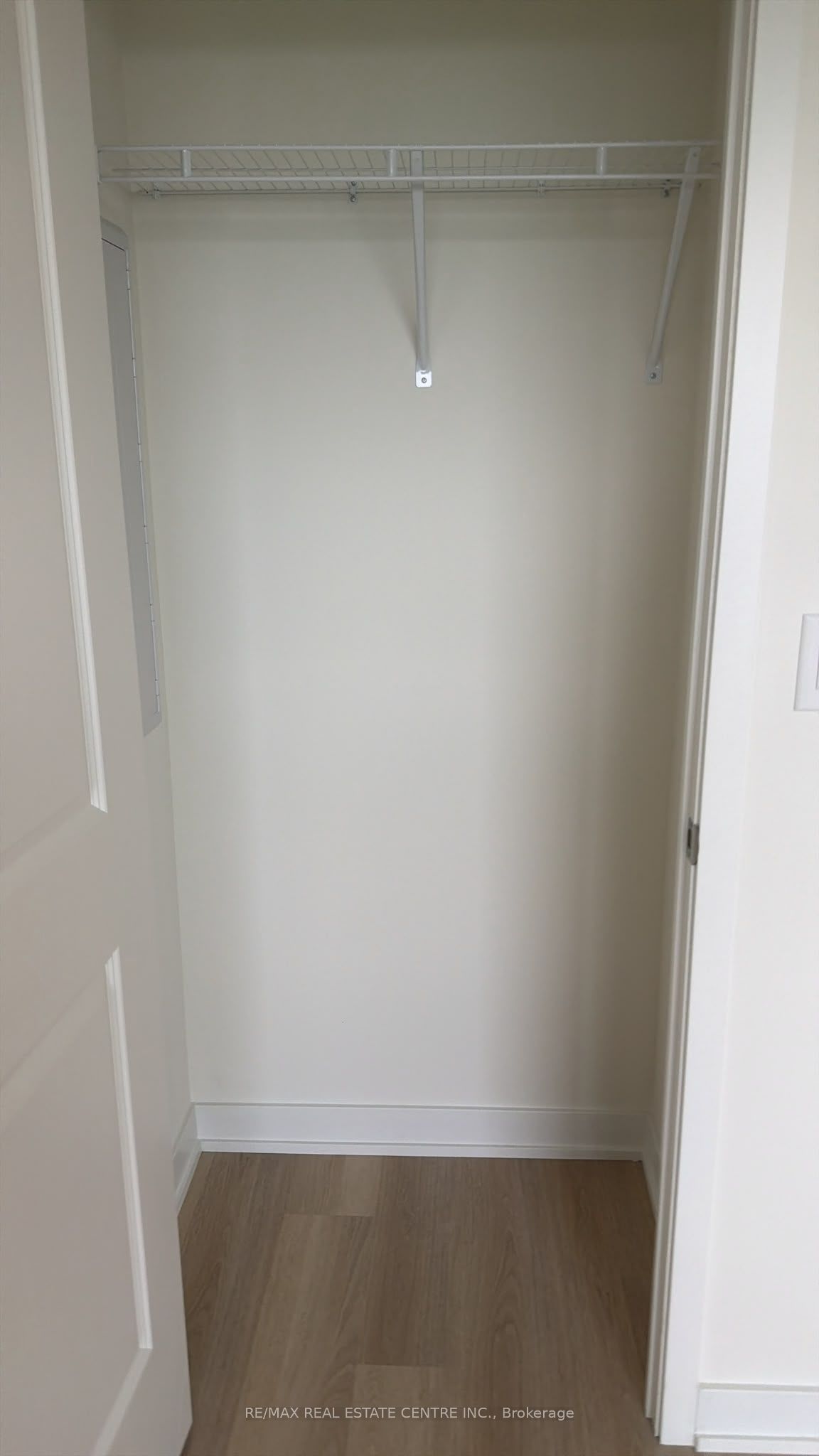 Unit 815 - 2825 JANE Street, North York 5
