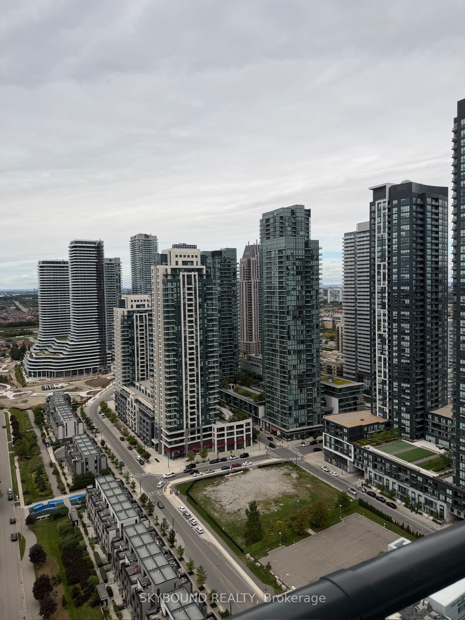 Unit 2902 - 448 Burnhamthorpe Road, Mississauga 4