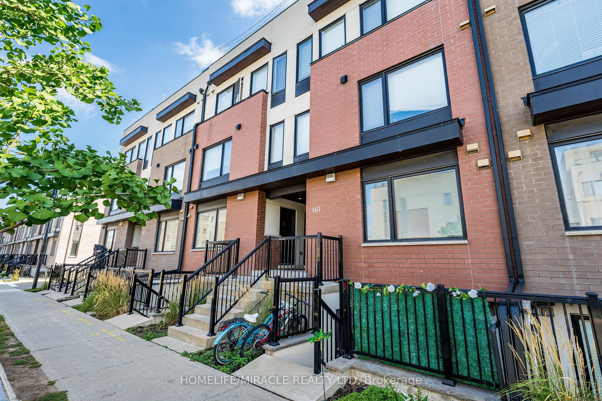 Unit 8 - 161 William Duncan Road, North York 4