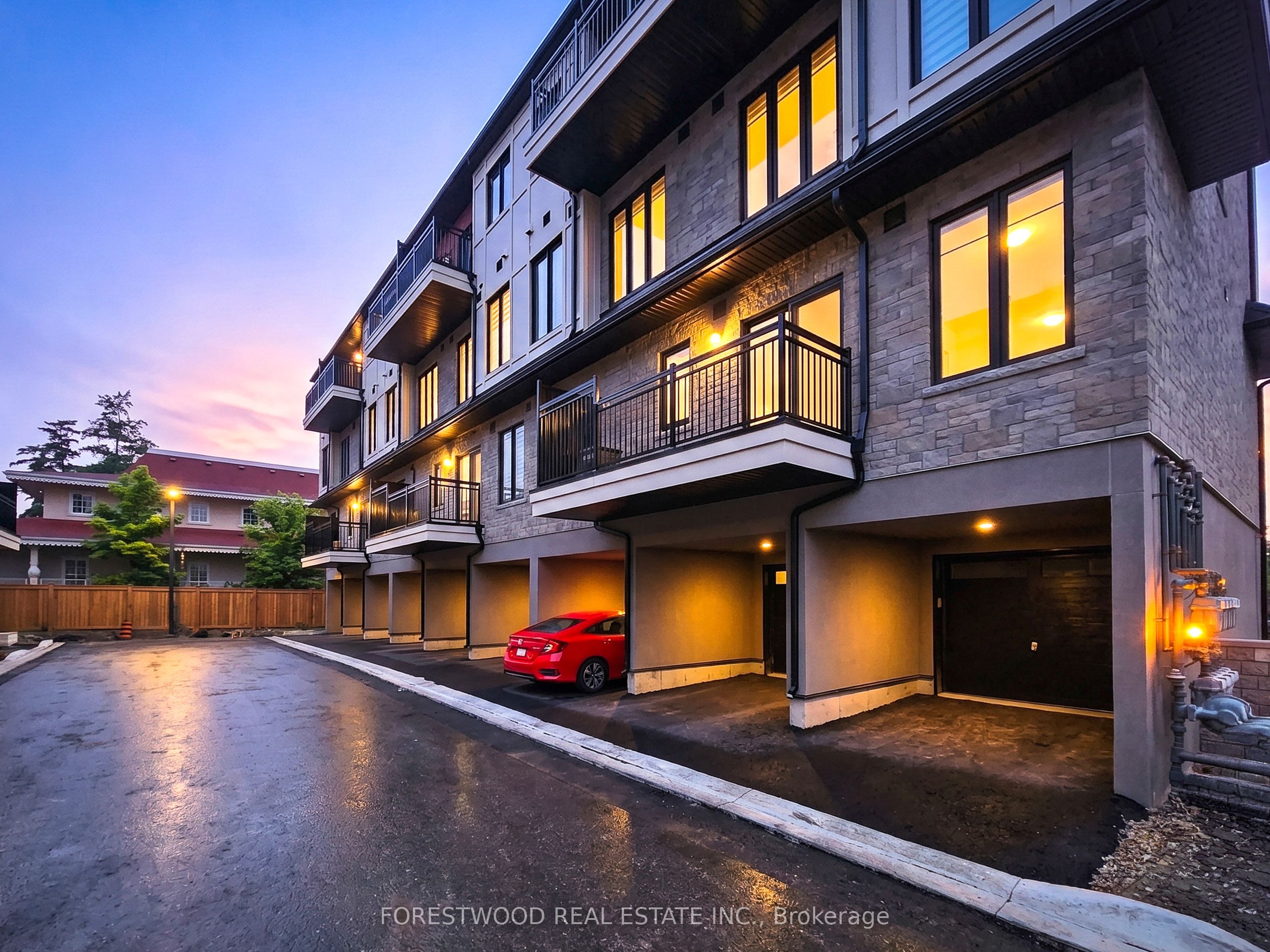 Unit 20 - 726 Front Royal Street, Mississauga 2
