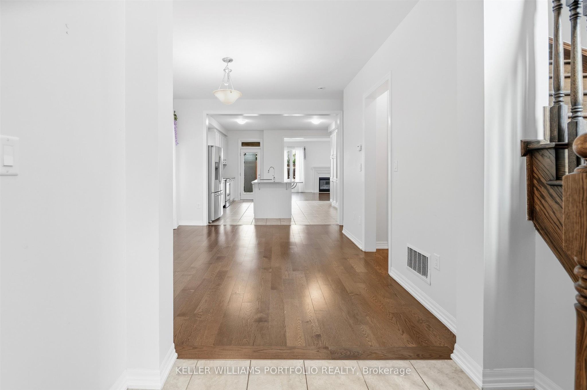 3131 Preserve Drive, Oakville 5