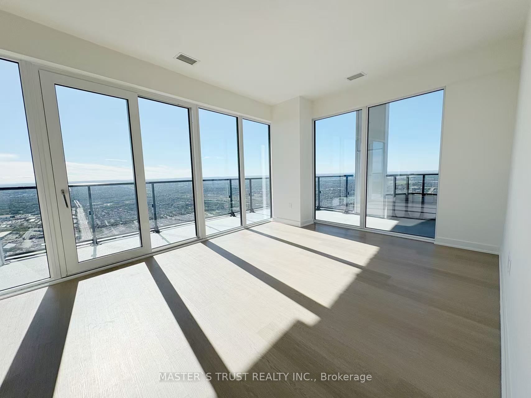 Unit 7502 - 448 Burnhamthorpe Road W, Mississauga 4
