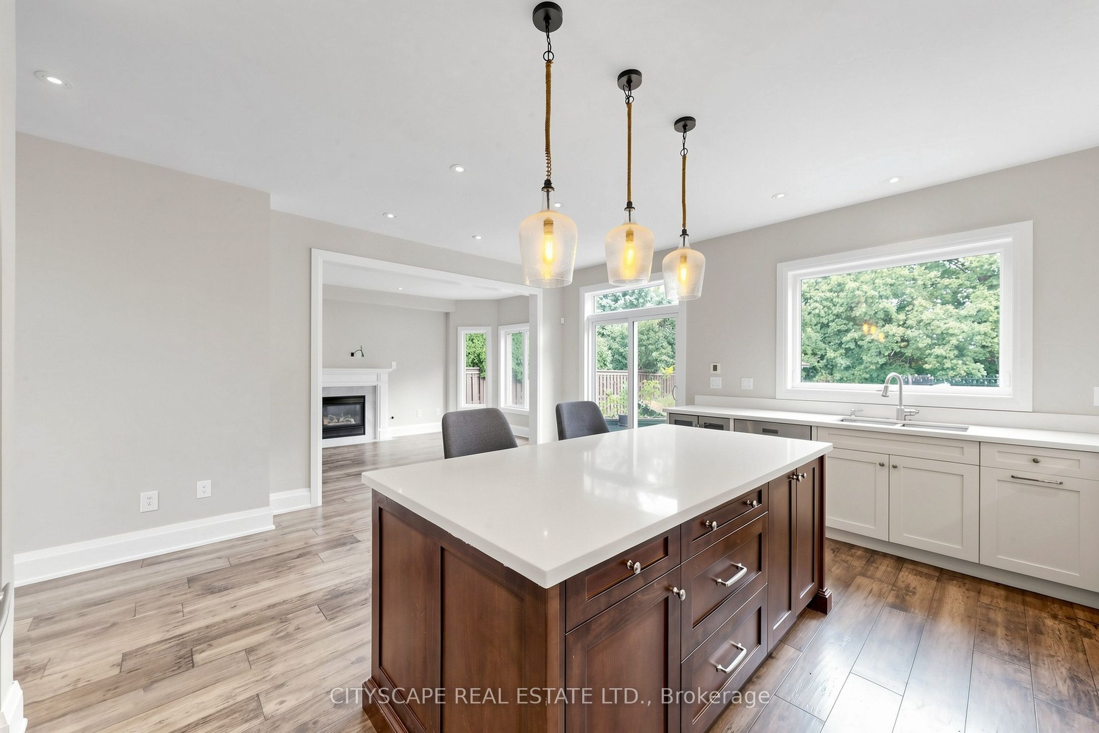 7299 Waldorf Way, Mississauga 4