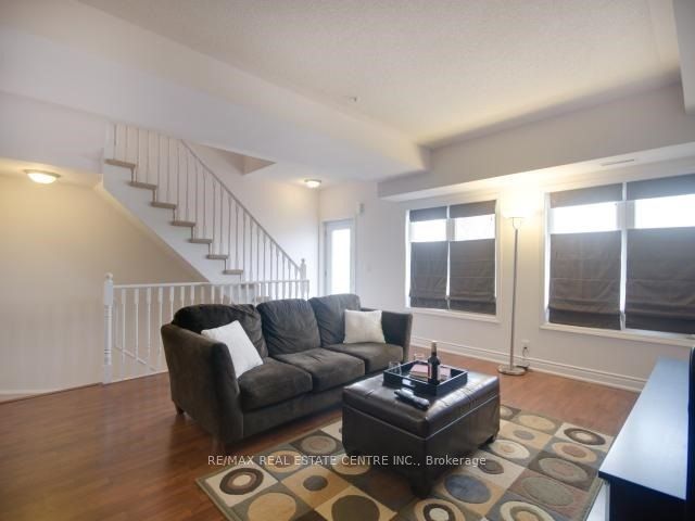 Unit 208 - 5 Richgrove Drive E, Etobicoke 3