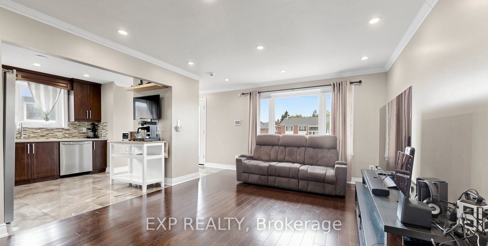 Unit Main - 71 Addington Crescent, Brampton 4