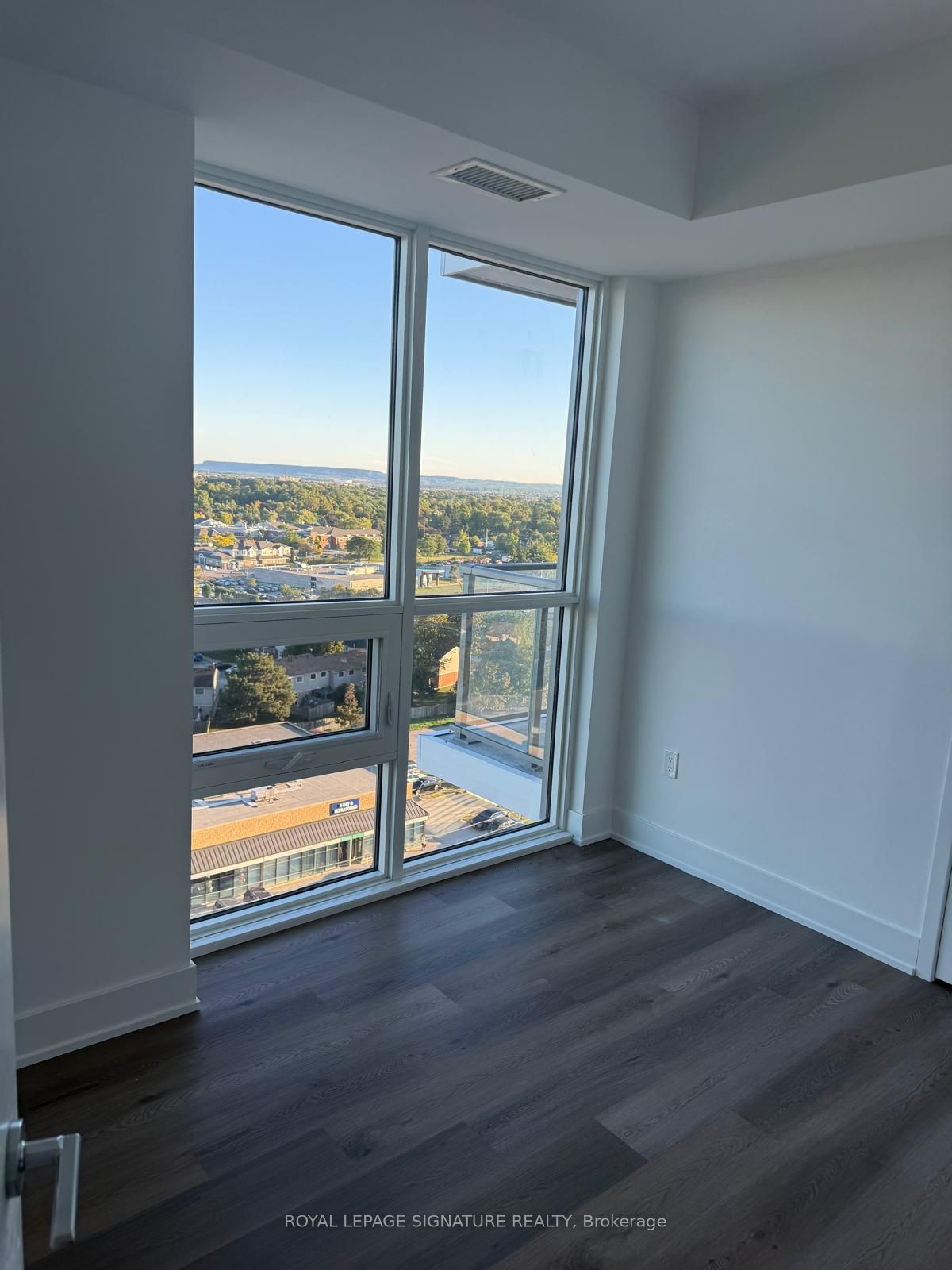 Unit 1203 B - 125 Nipissing Road, Milton 5