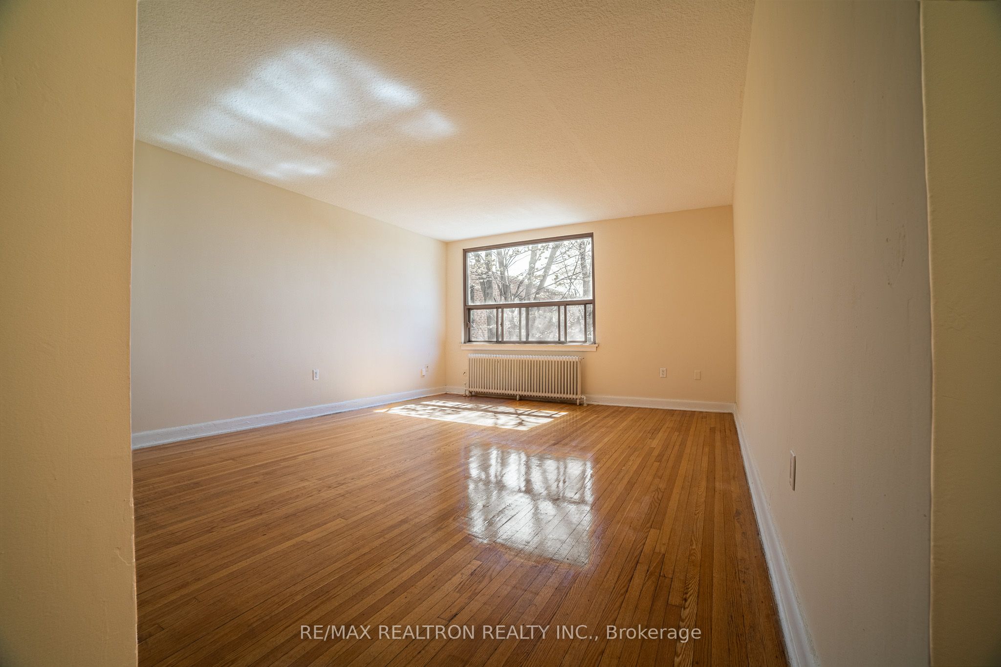 Unit 308 - 2309 Lake Shore Boulevard W, Etobicoke 3