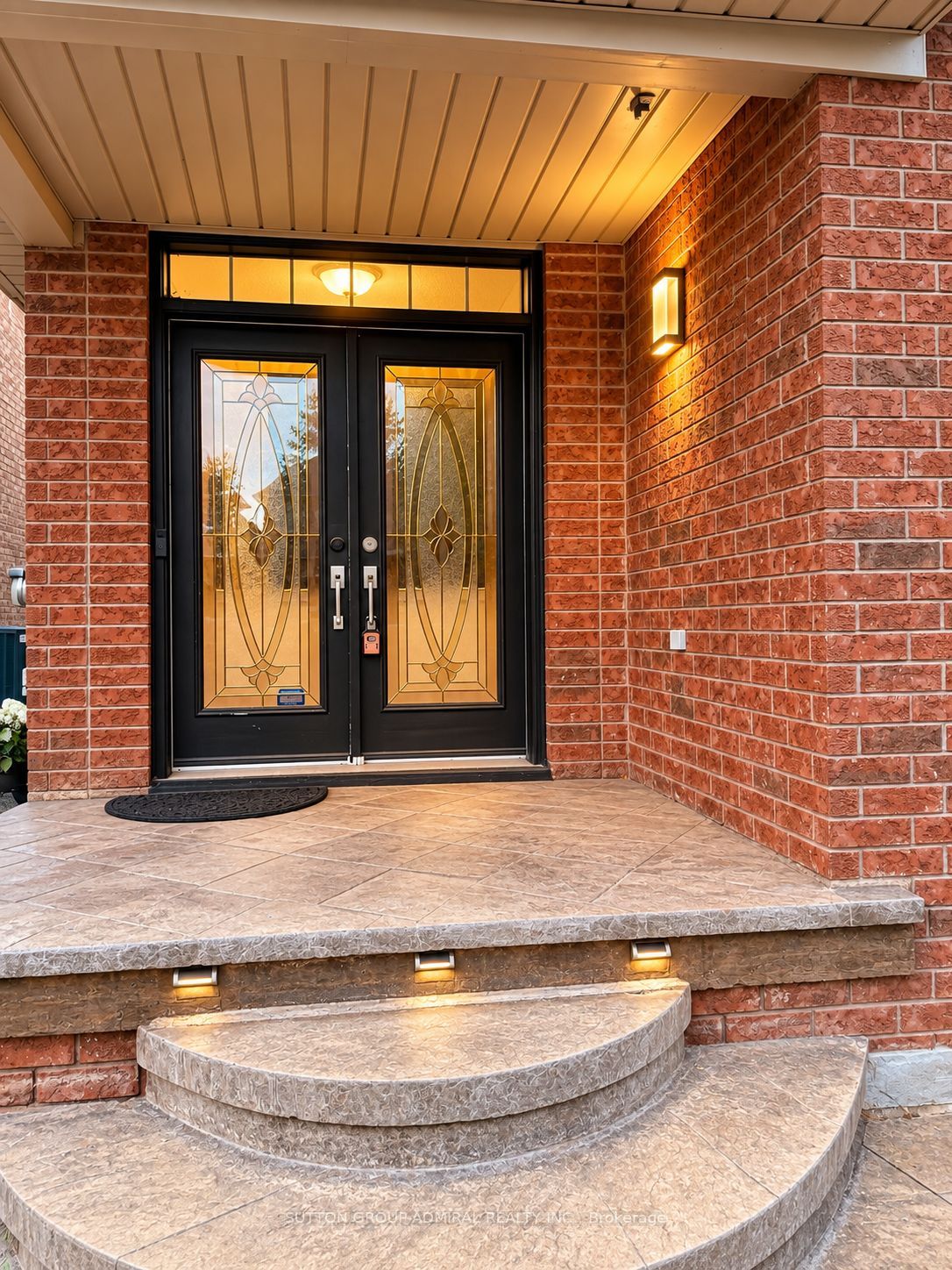 2323 Falling Green Drive, Oakville 2