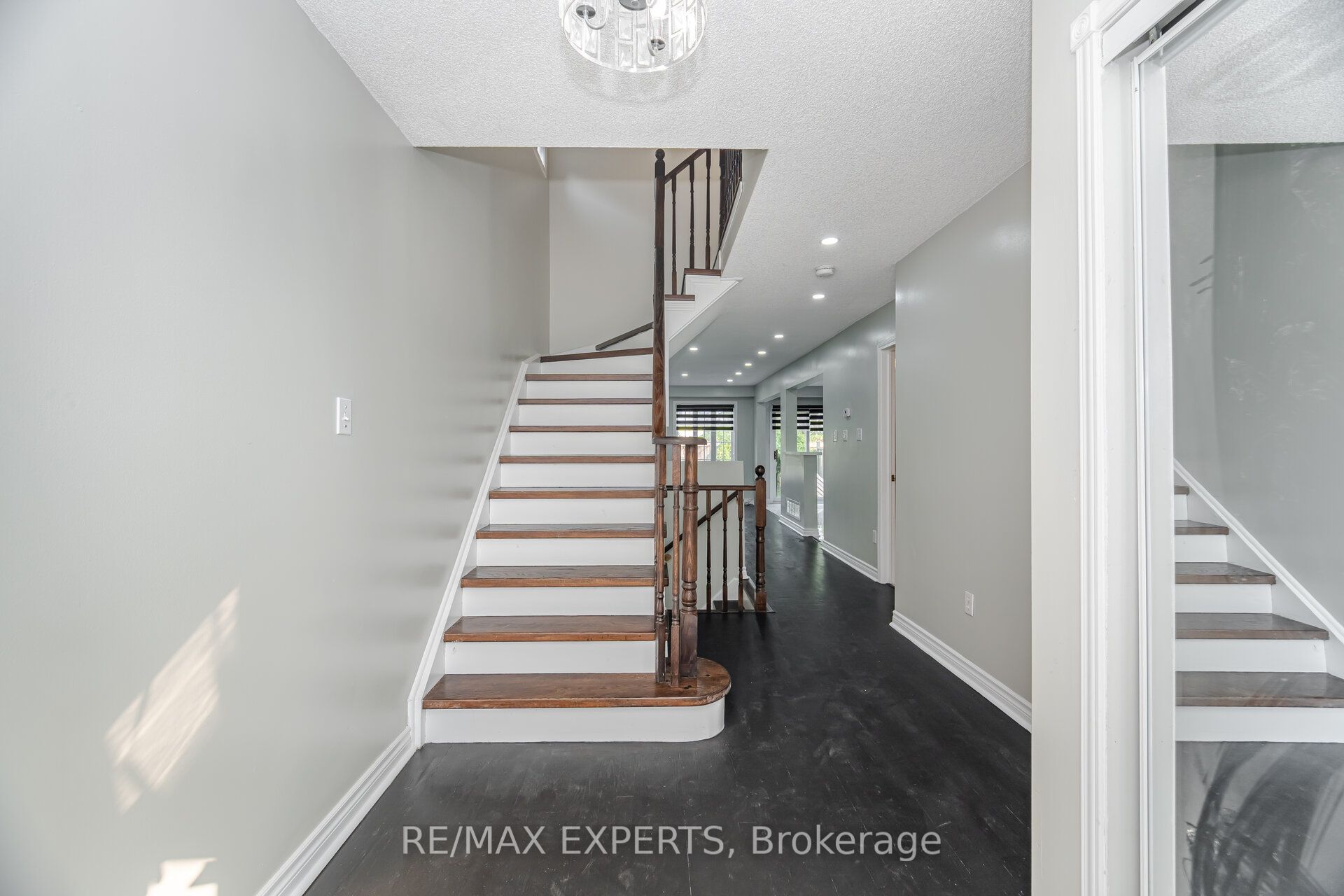 82 Twin Pines Crescent, Brampton 5