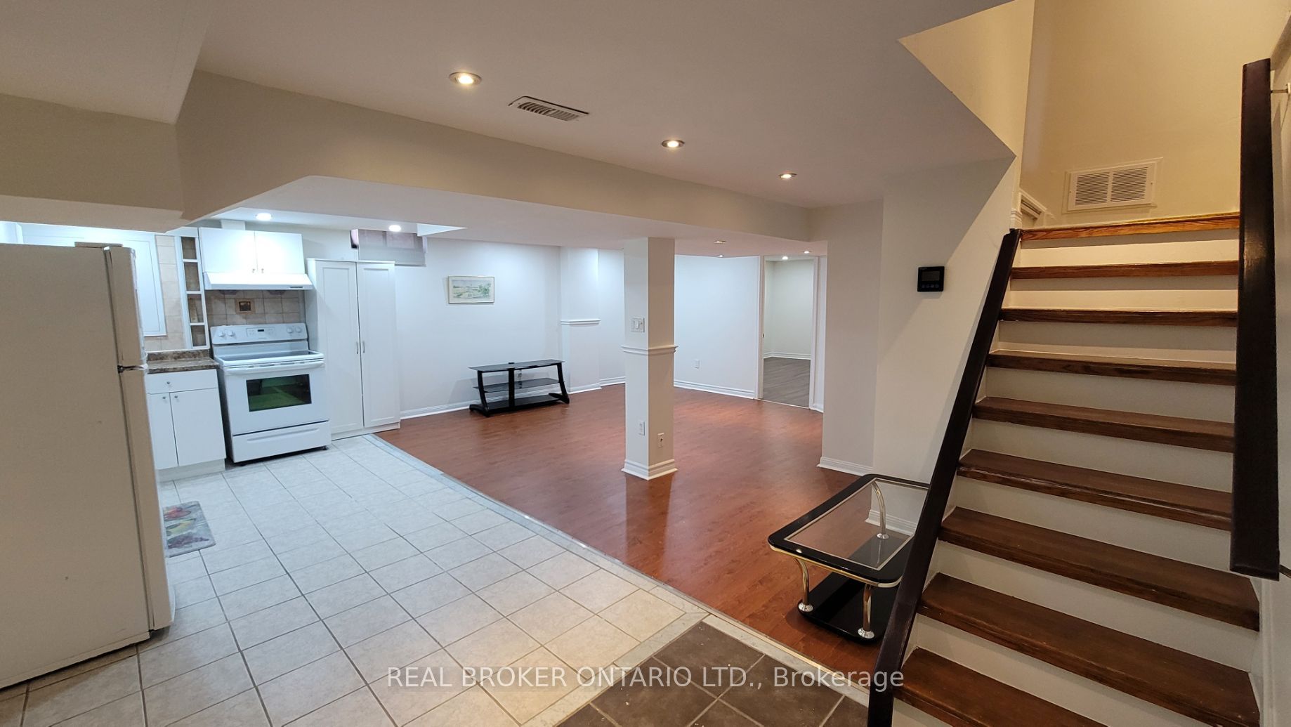 Unit Bsmt - 3298 Cambourne Crescent, Mississauga 2