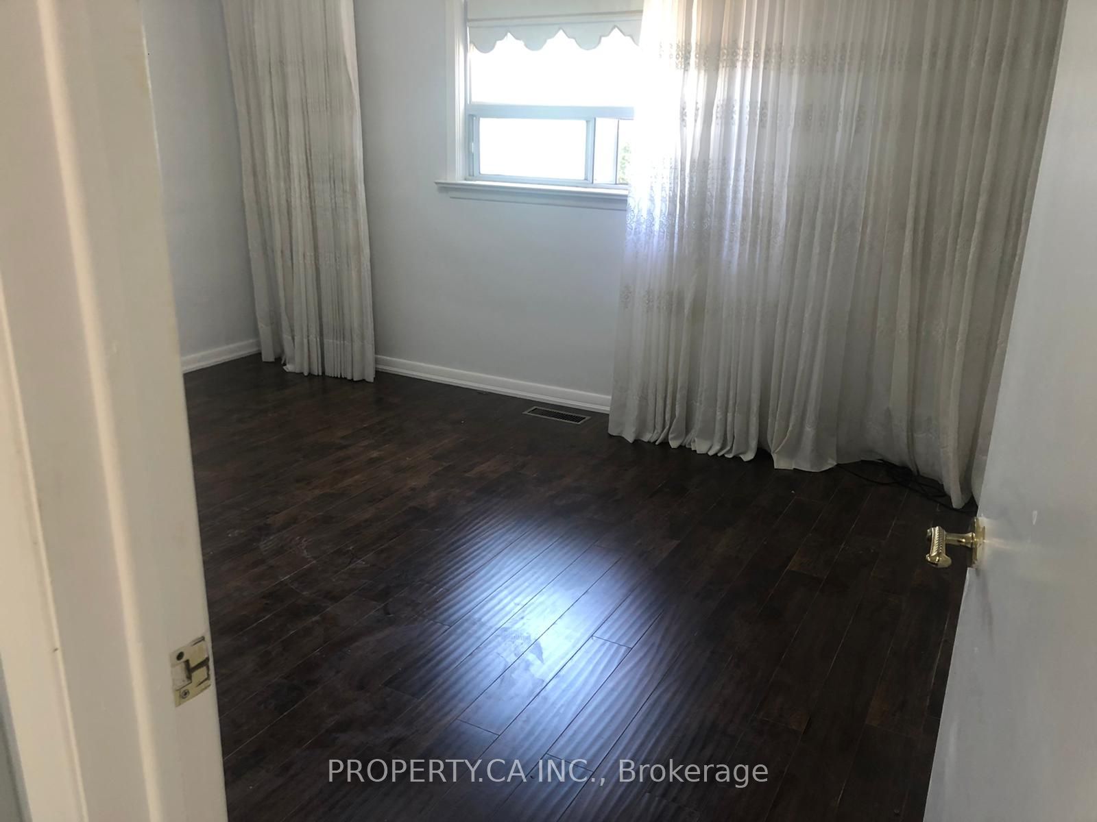Unit Upper - 113 Westhumber Boulevard, Etobicoke 4