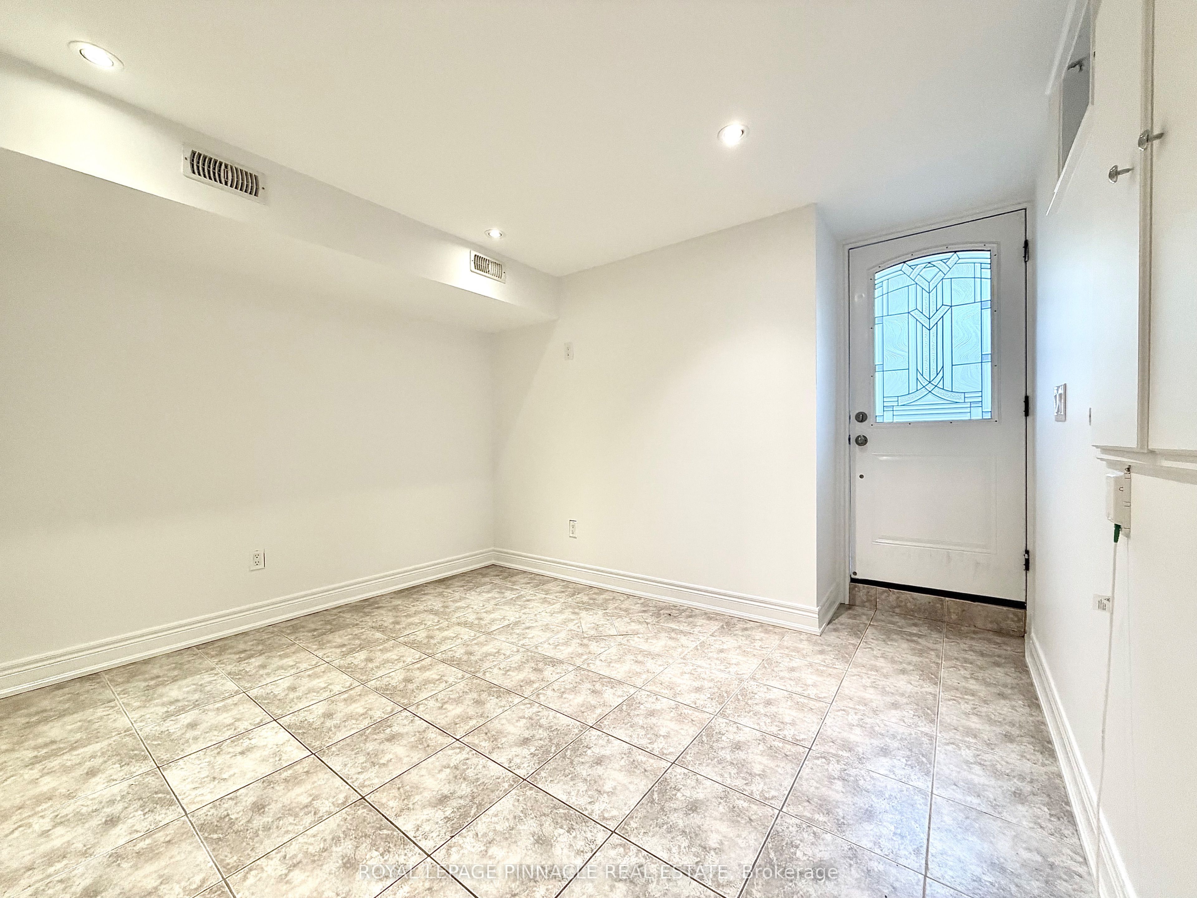 Unit Lower - 136 Campbell Avenue, Toronto 3