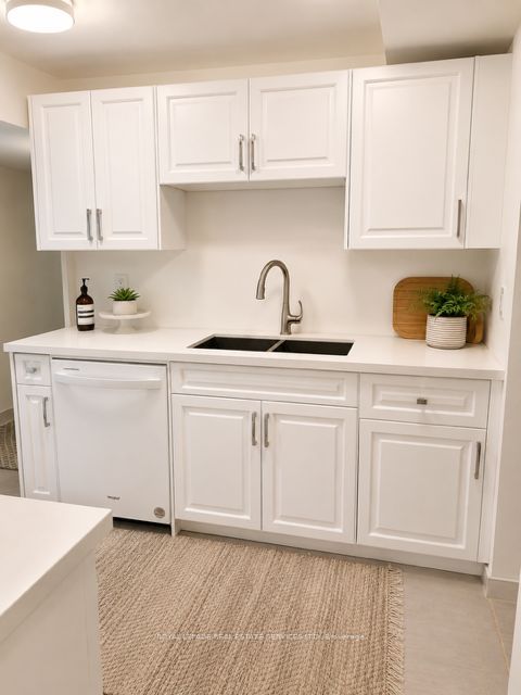 Unit Lower - 17 Longfield Road, Etobicoke 3