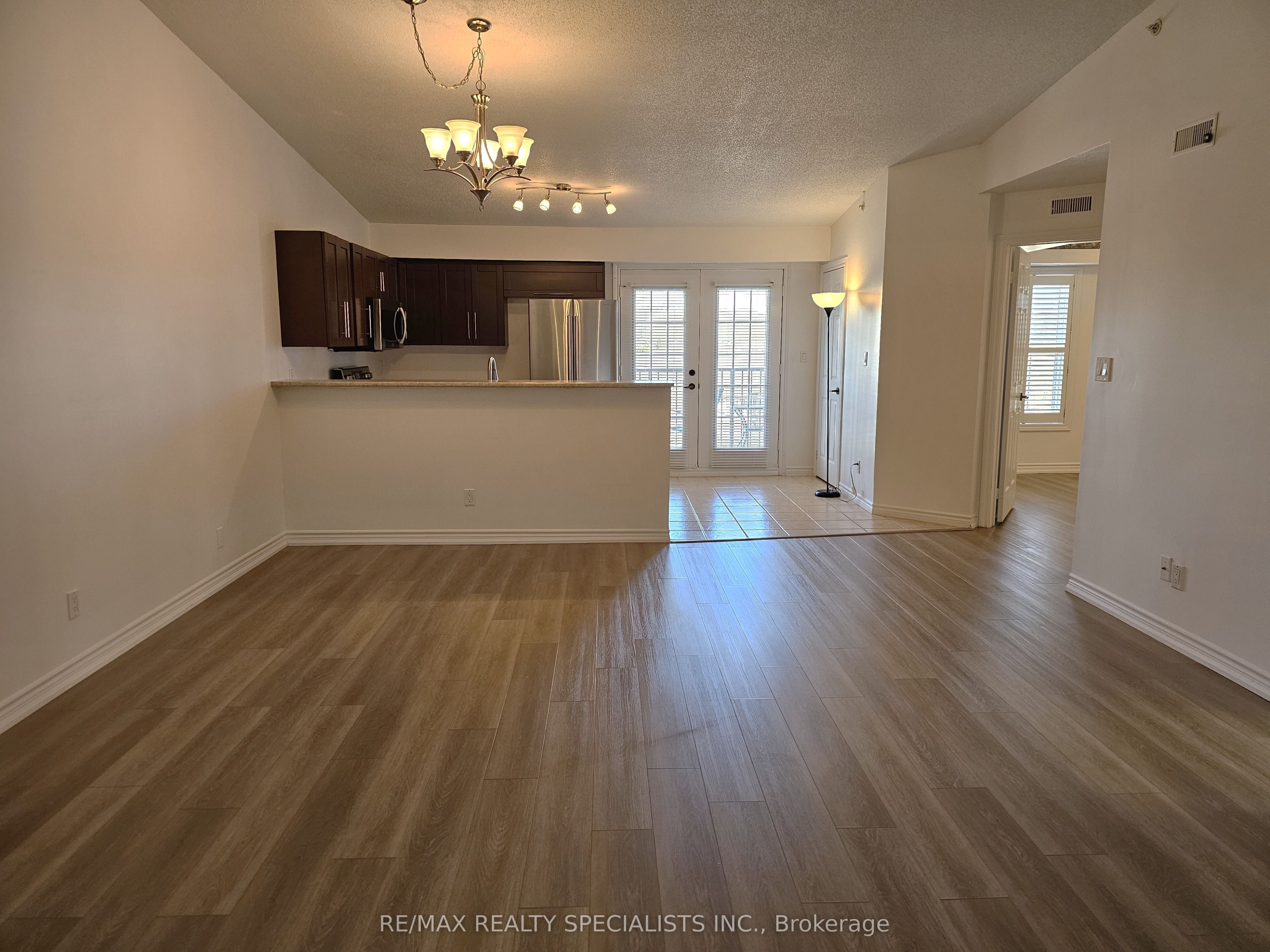 Unit 412 - 4025 Kilmer Drive, Burlington 5