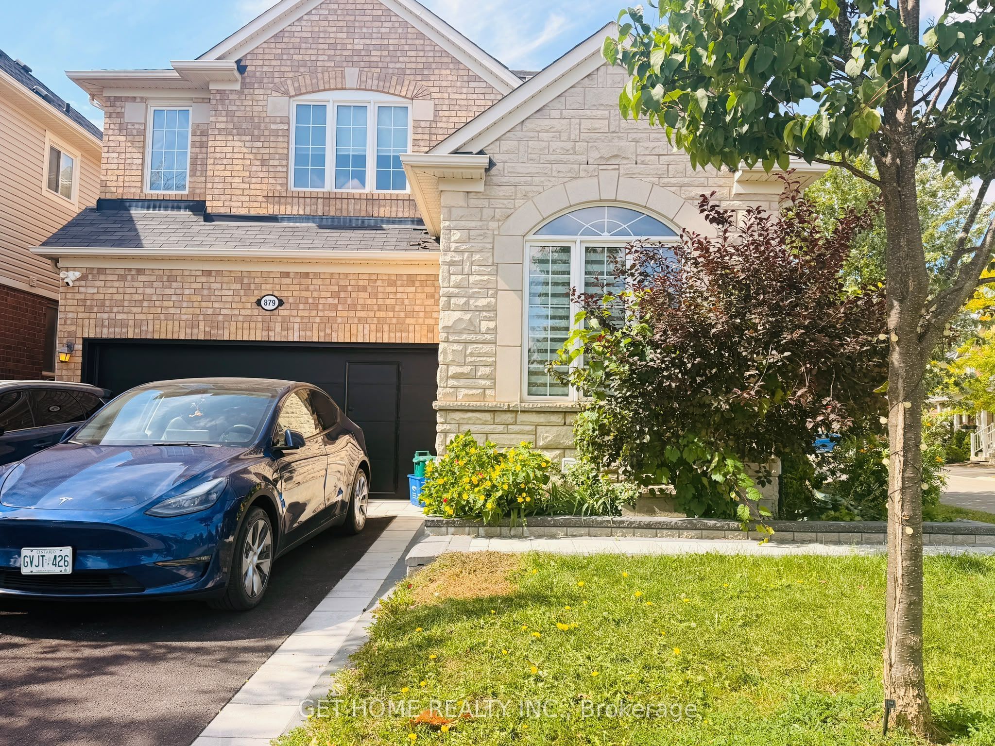 879 Jackman Gate, Milton 2